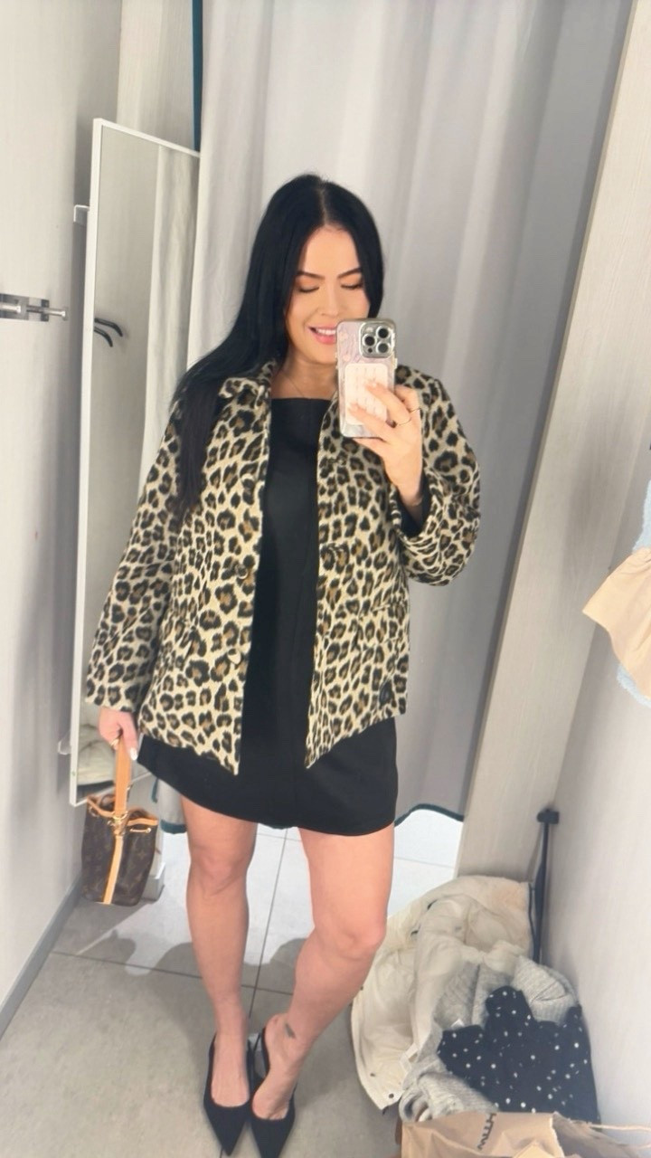 statement coat 

#LTKootd #LTKNYFW #LTKOver40