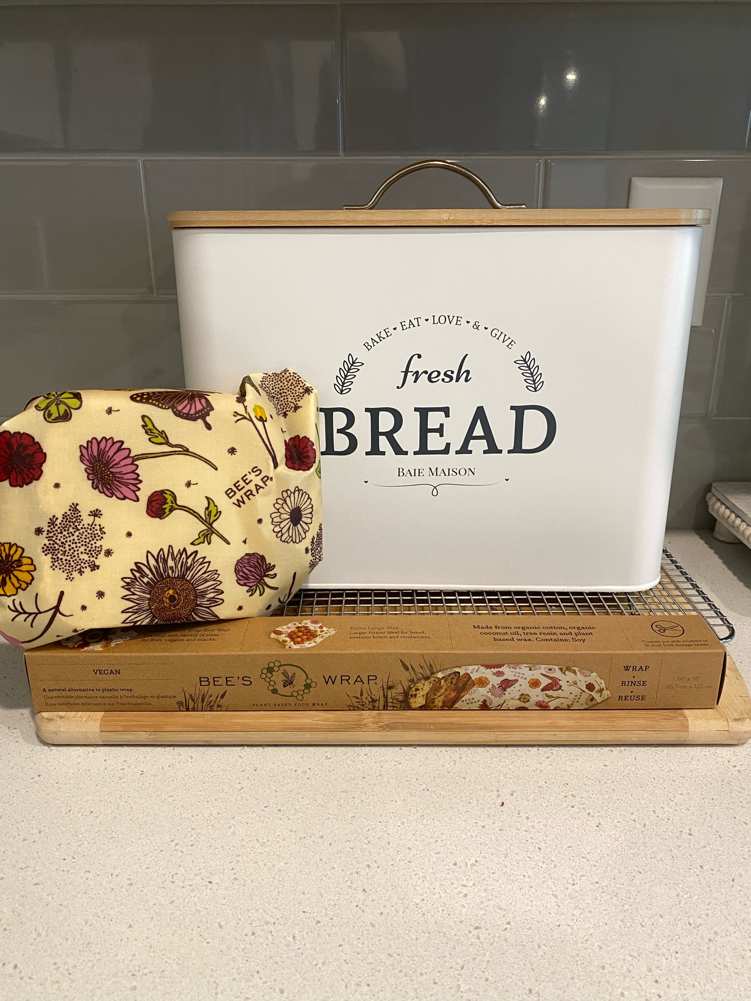 Baked Good Storage 🫶🏼

Love these plastic alternatives.

#kitchen #forthehome #kitchenappliances #bread #breadstorage #pantryessentials