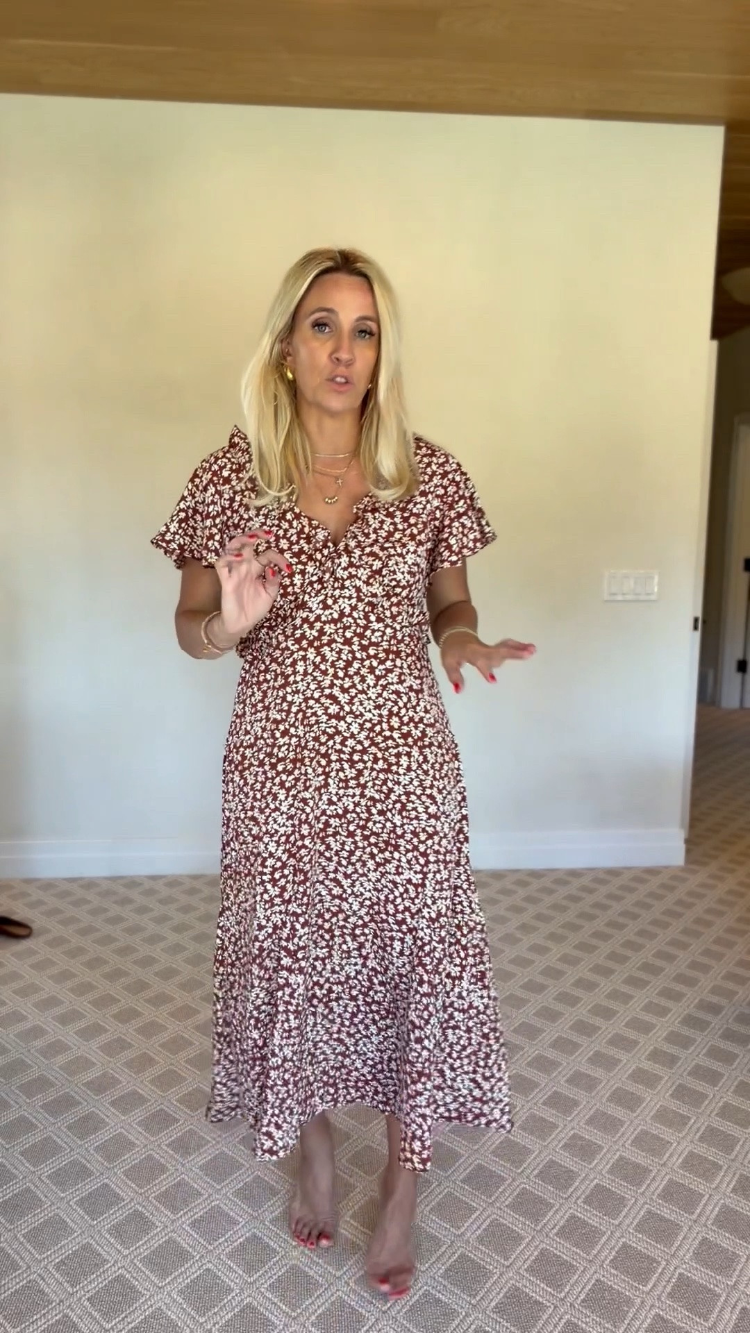 This dress screams fall!

#LTKmomlife #LTKgrwm #LTKootd