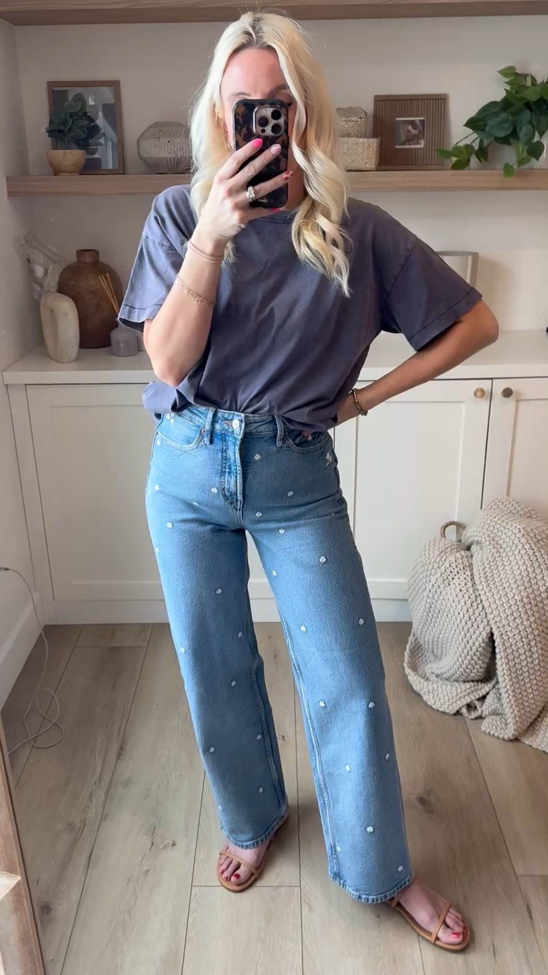 Love the fit of these jeans and the daisies are so fun! This tee is on sale for $11 today! Wearing a size 2 in the jeans and a medium in the tee!!

#LTKSaleAlert #LTKStyleTip #LTKFindsUnder50