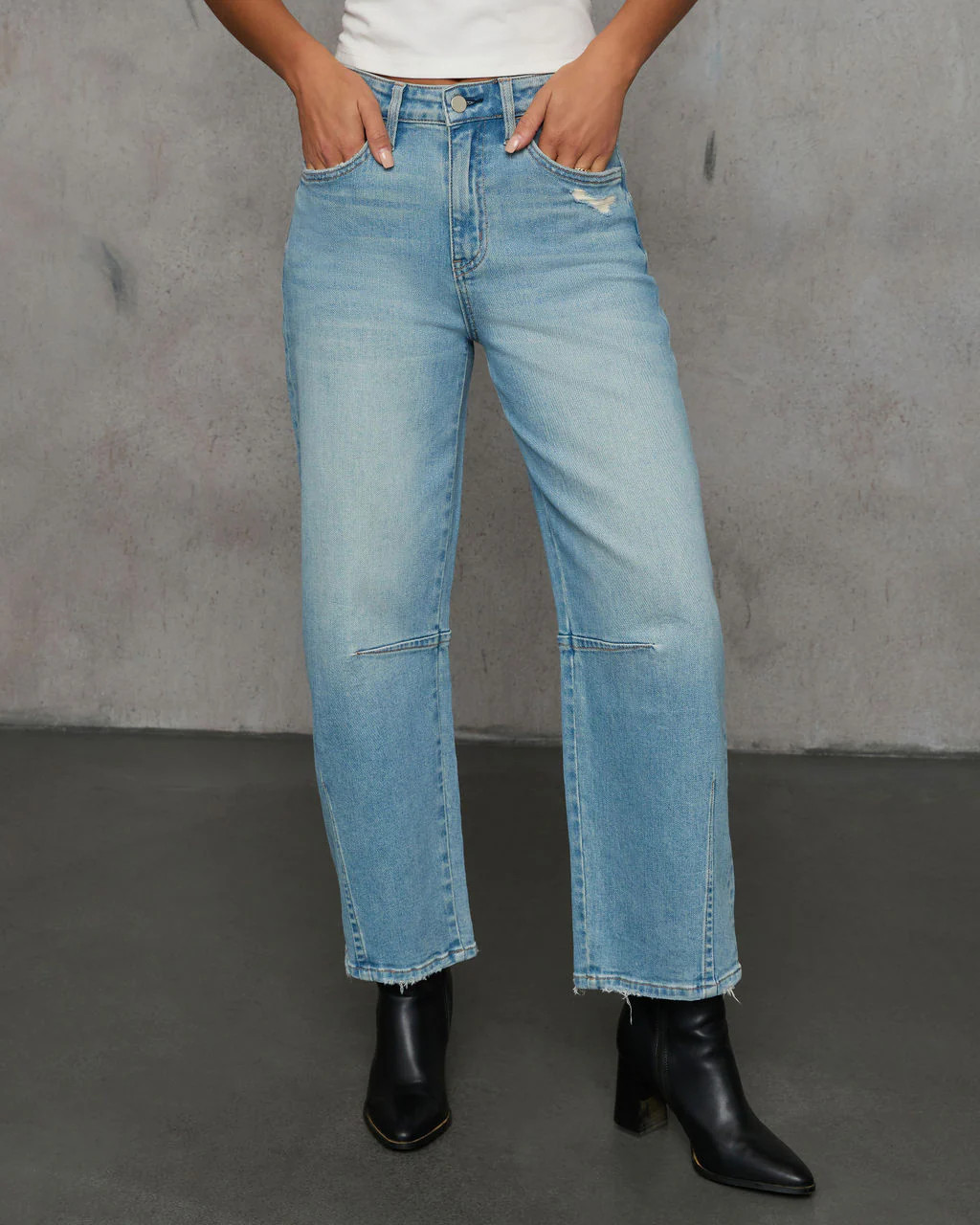 Evangelina Distressed Barrel Jeans | VICI