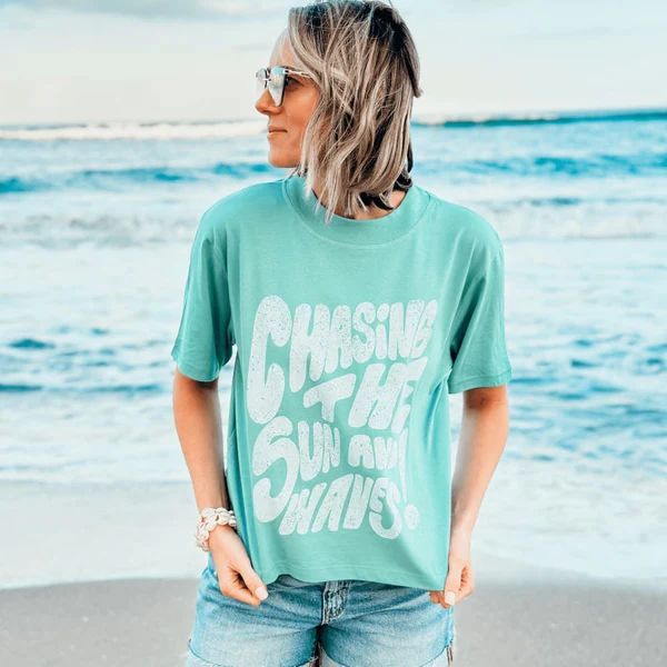 Chasing Waves Relaxed Boxy Tee | Mountain Moverz