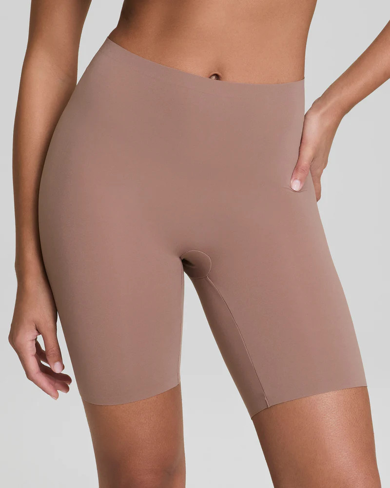 SPANXsmooth™ Fit-To-You Mid-Thigh Short | Spanx