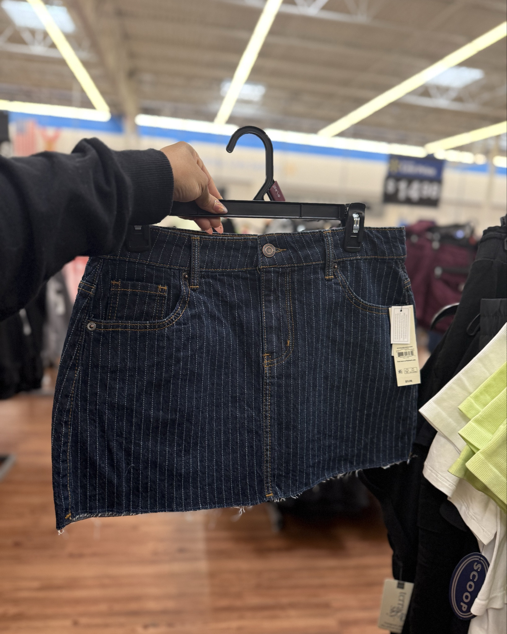 Denim skirt, skirt, Jean skirt, mini skirt 

#LTKFallSale #LTKStyleTip #LTKFindsUnder50