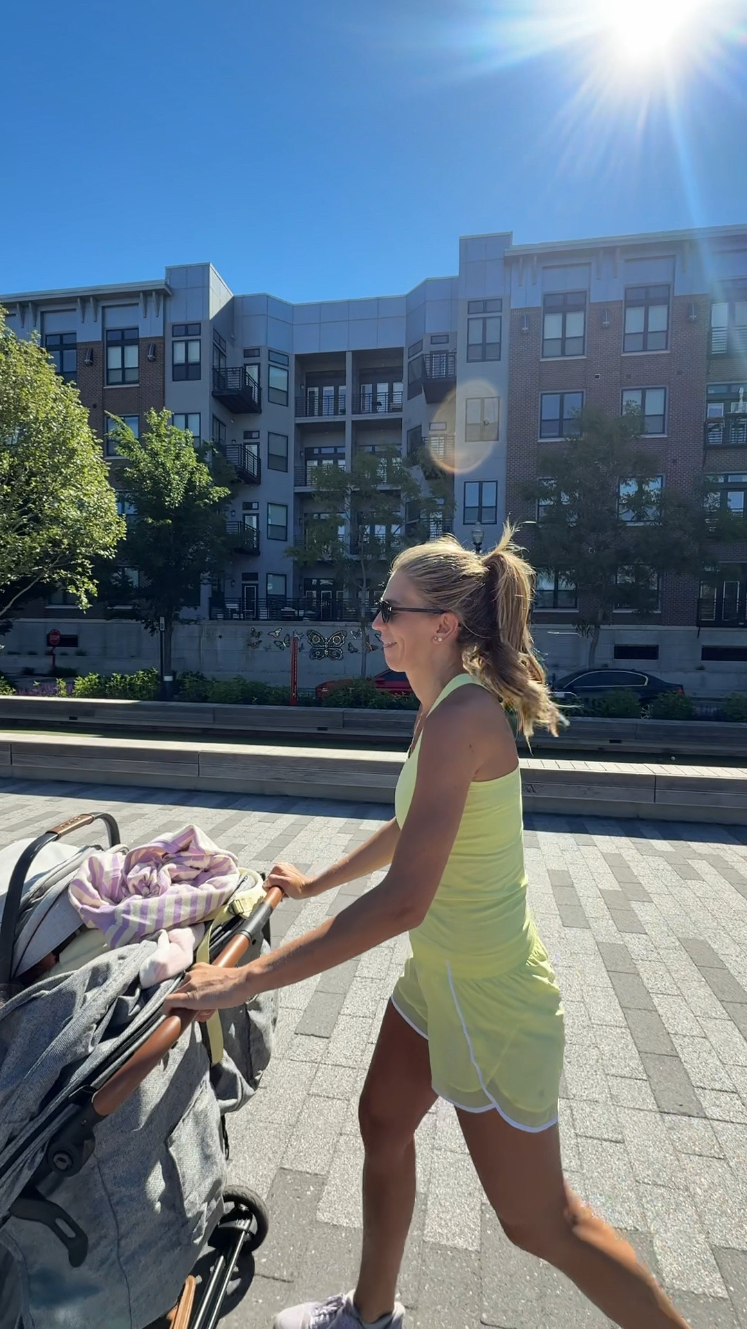 Walking outfit today as a toddler mom. Love this activewear set from @athleta size smalls in everything (runs bigger)

Comment SHOP below to receive a DM with the link to this post on my LTK ⬇ https://liketk.it/6d3Lr

#LTKmomlife #LTKActive #LTKfitnessgoals