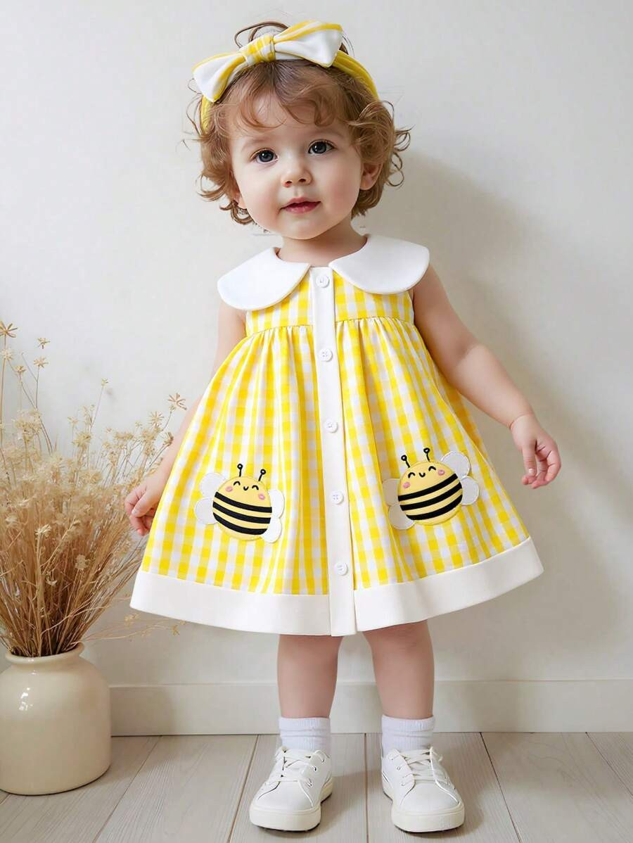 SHEIN Playful Pals Baby Girl Summer Plaid Print Applique Bee Front Button Dress | SHEIN