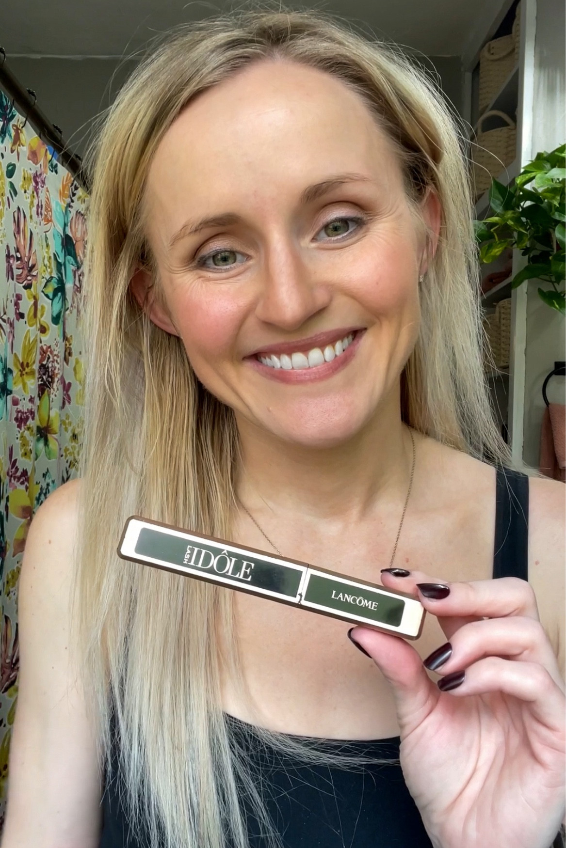 This is one of my favorite go-to mascaras for every day! Gives a great natural look, and wears beautifully all day long!

#LTKVideo #LTKBeauty