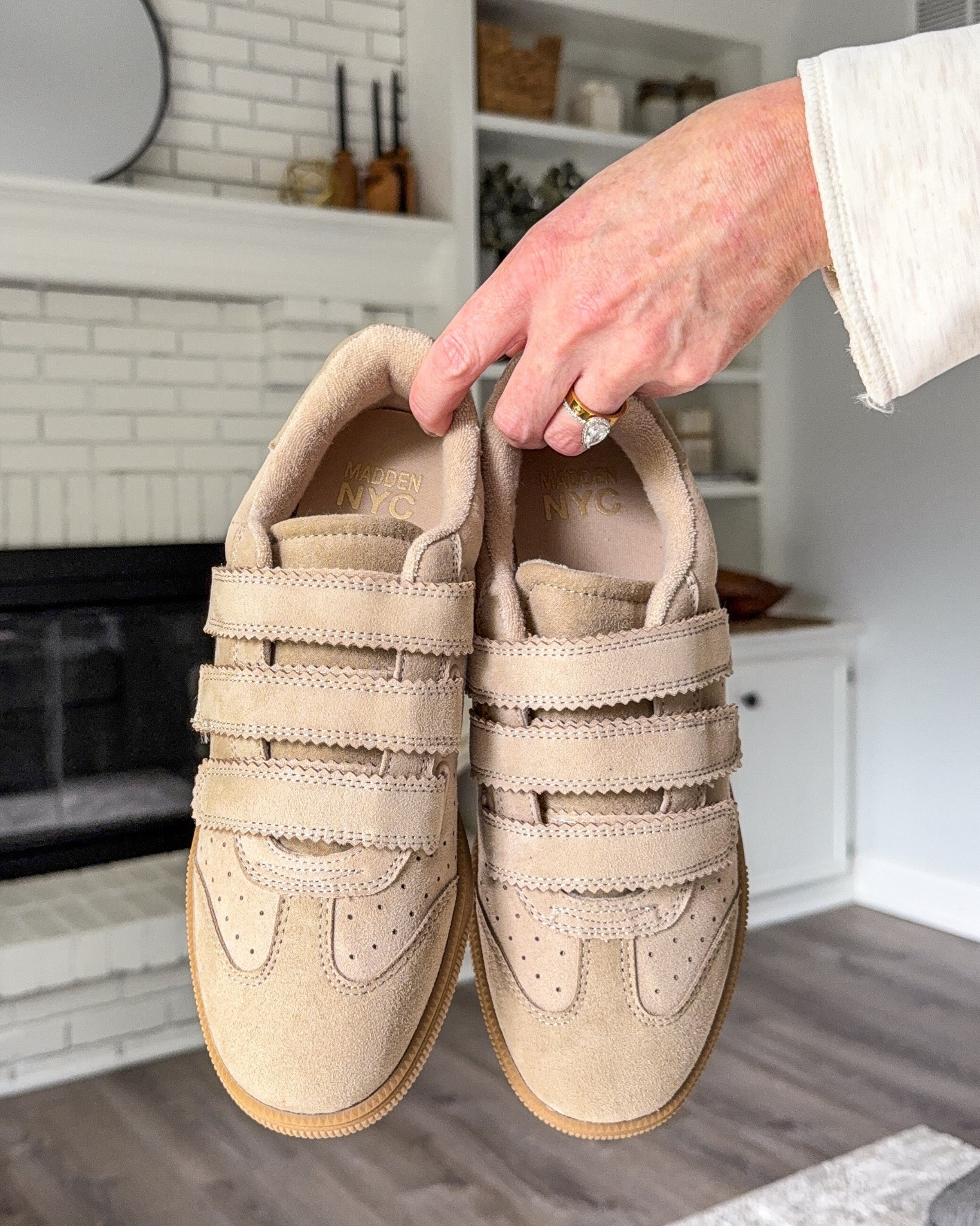 Trendy Velcro sneakers tts

#LTKShoeCrush #LTKFindsUnder50 #LTKStyleTip