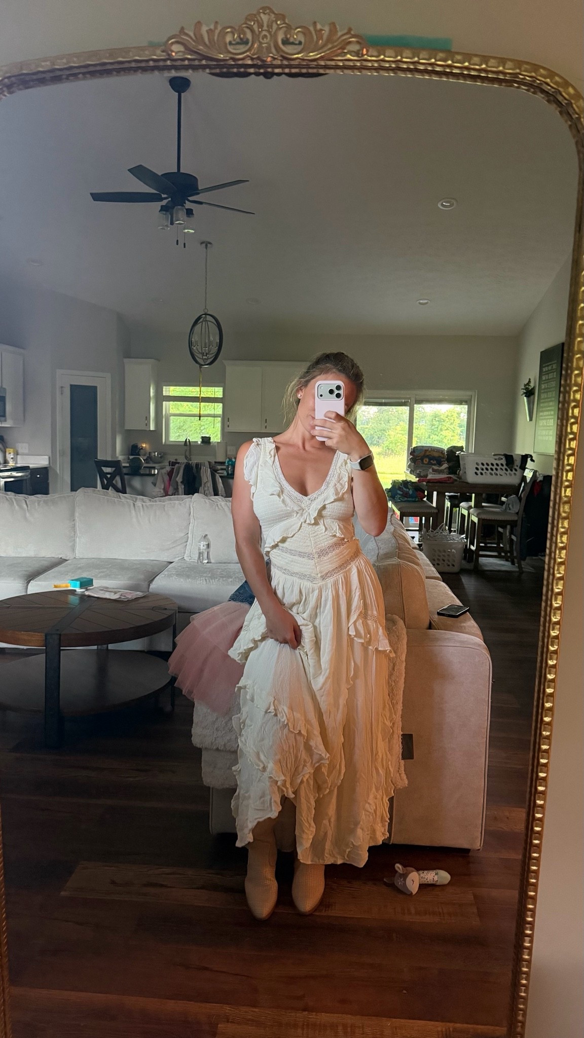 #ltkfreepeople

#LTKootd #LTKmomlife