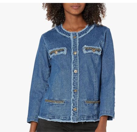 Frayed denim lady jacket 

#LTKWorkwear #LTKFindsUnder50 #LTKOver40