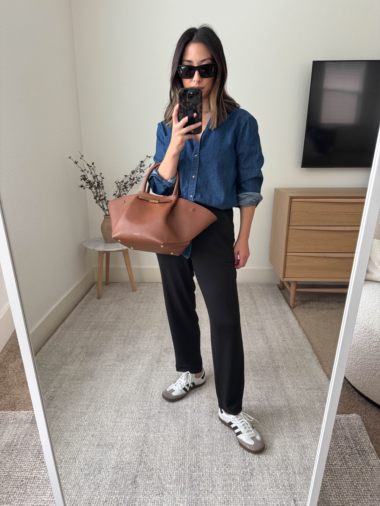 Fall capsule wardrobe outfit idea. 

Sezane shirt 6
Eileen Fisher pants petite xxs
Adidas samba 4.5 men’s
DeMellier tote midi
YSL sunglasses  

#LTKSeasonal #LTKshoecrush #LTKitbag