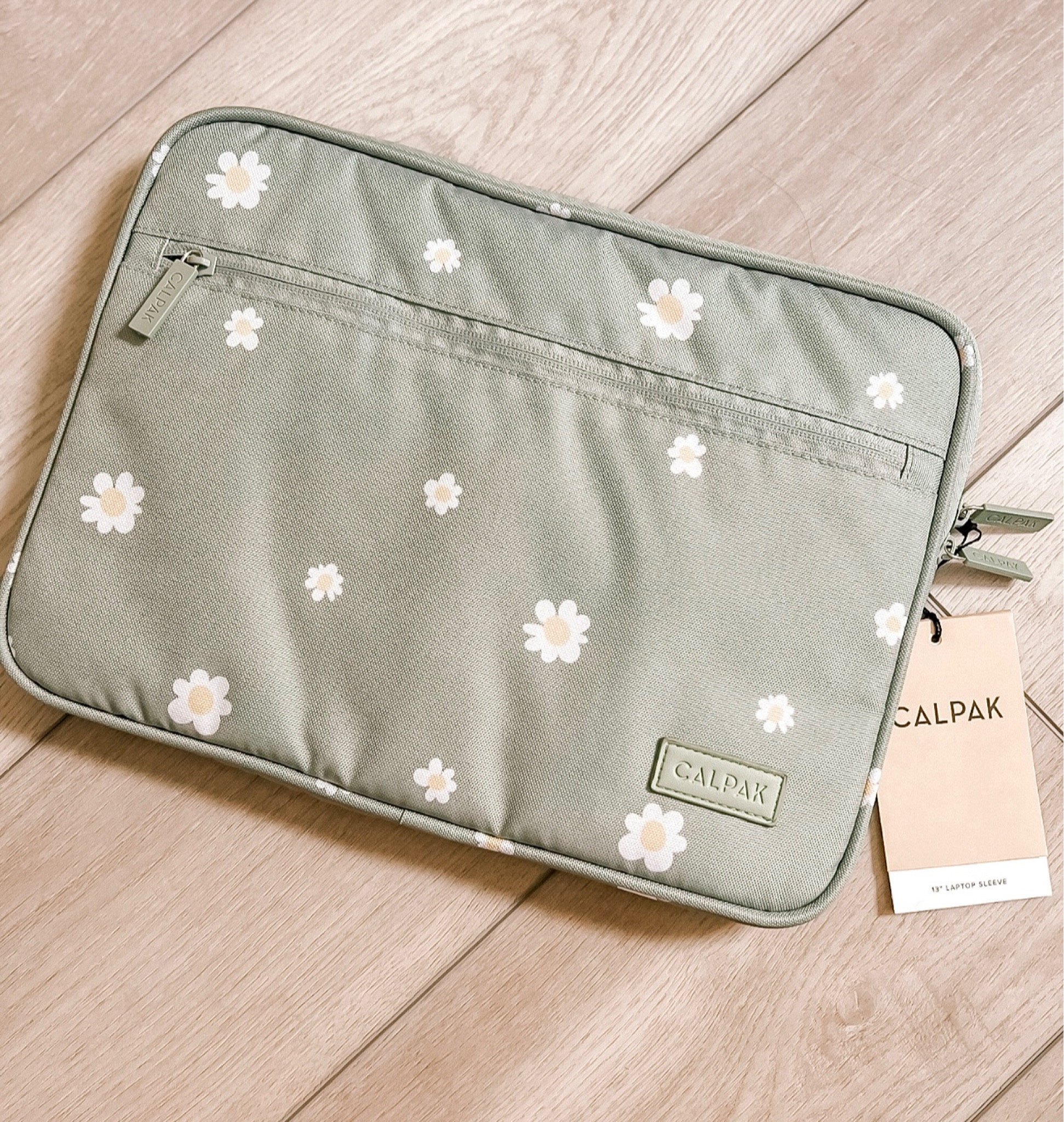 Shop any Calpak laptop cases/sleeves for only $29.99, regularly $38.00. Also s hope all back to school essentials for 10% off with code: BACKTOIT
Going on now. School backpacks, luggage, travel, packing sleeves, lunch bags, duffel bags, travel pouches, YoumeandLupus, sale

#LTKsalealert #LTKFind #LTKBacktoSchool