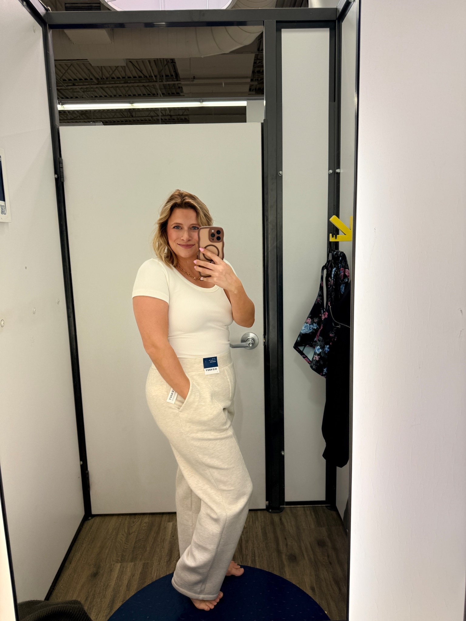 Cozy sweats that can elevate 

#LTKMidsize #LTKSaleAlert #LTKFindsUnder50