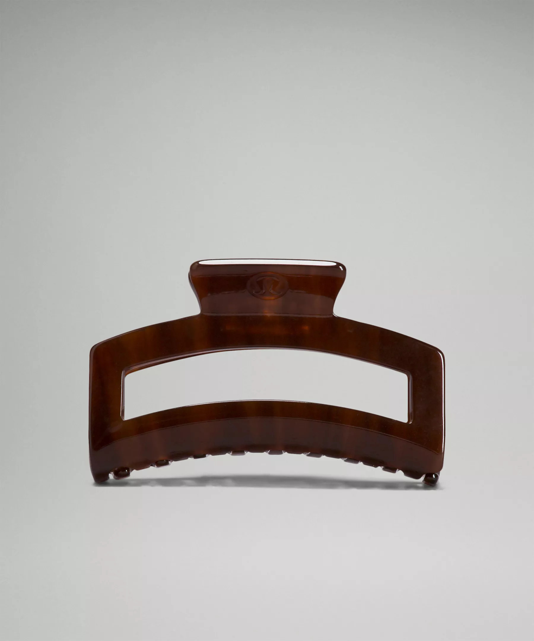 Large Claw Hair Clip | Women's Accessories | lululemon | lululemon (CA)