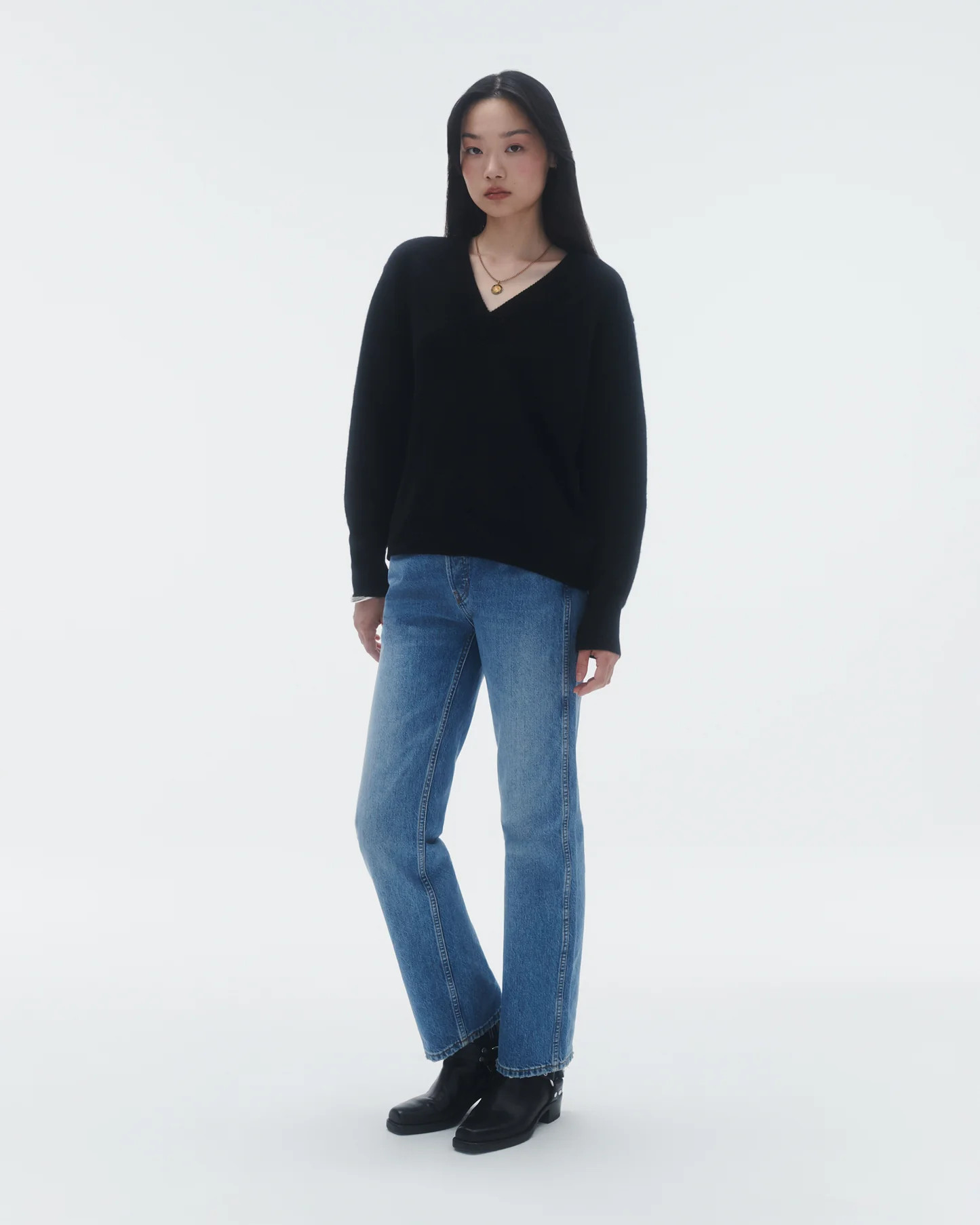 The V - Black | Guest In Residence