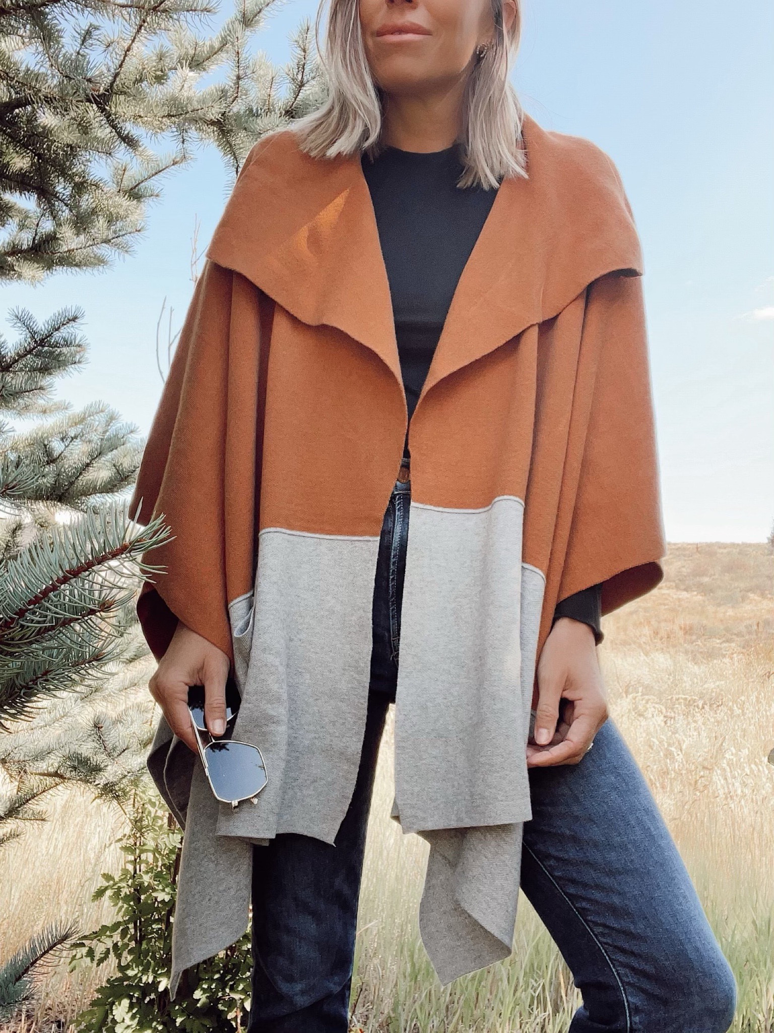 Love this Colorblock cape for fall 😍

#LTKstyletip #LTKSeasonal