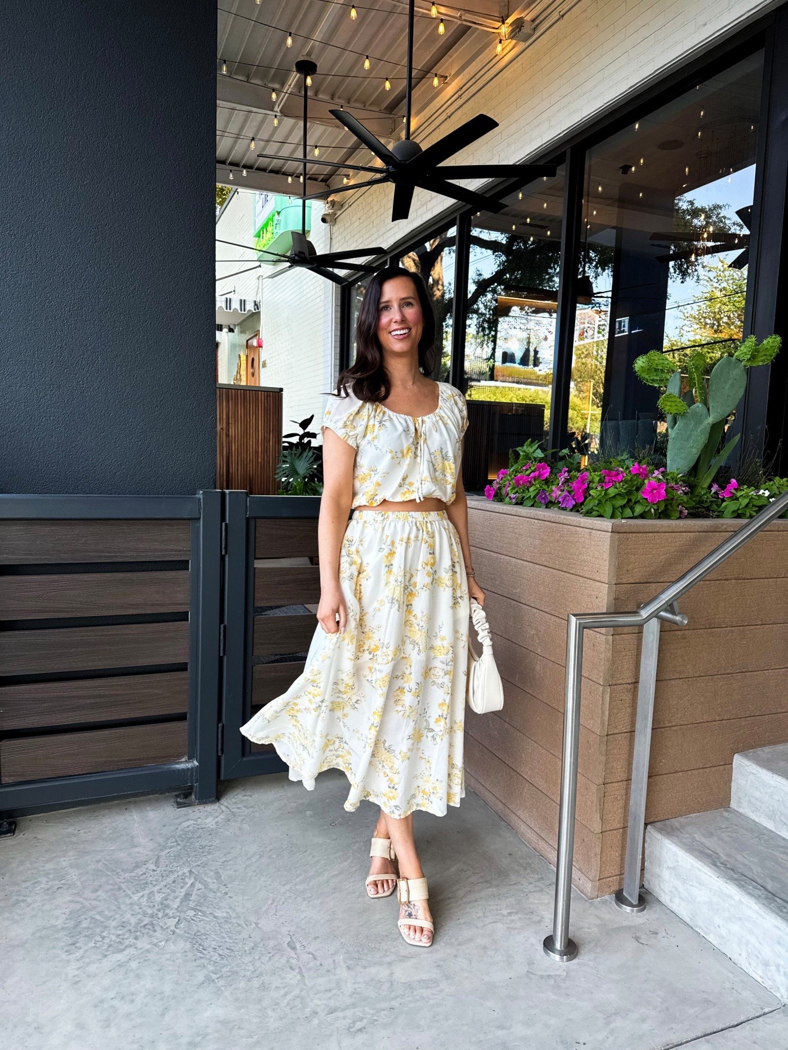 The sweetest little matching set 💛✨