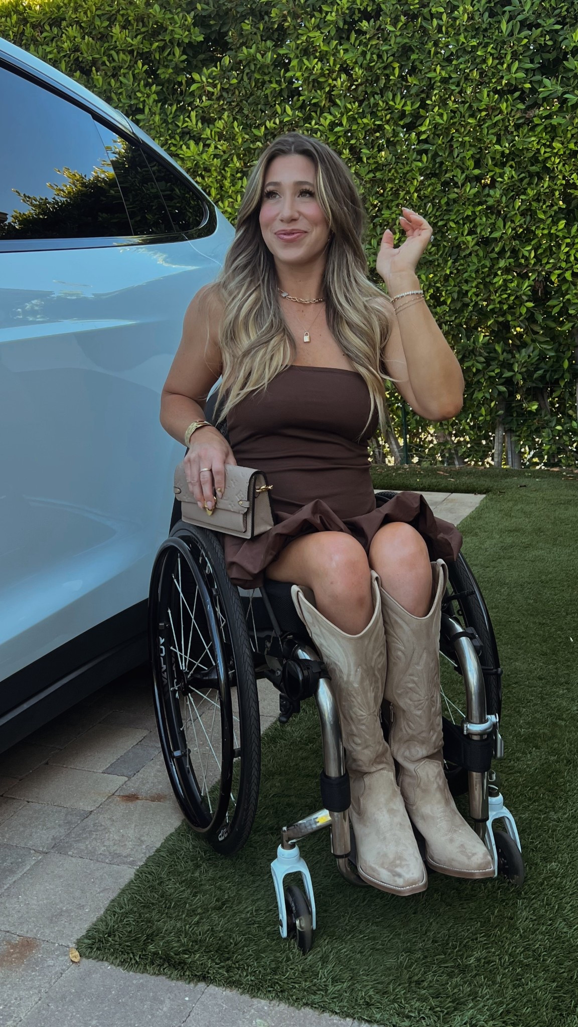 #fallfashion is in full force ! Love a brown/neutral moment 🤎 Linked my outfit below 🔗

#LTKStyleTip #LTKSeasonal #LTKHoliday