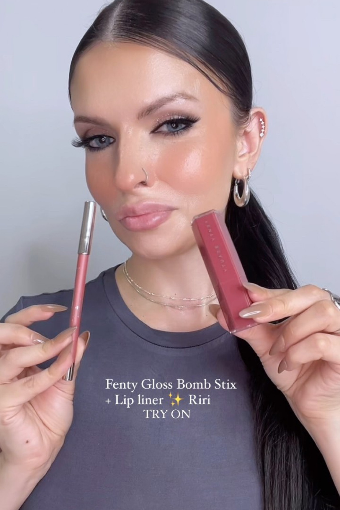 I knew I’d like this lip combo @fentybeauty . In love with how comfortable the Fenty gloss bomb stix feels on the lips. And the smoothness of the trace’d out lip liners are insane!! No skips whatsoever. These exceeded my expectations (per usual…it’s Fenty Beauty after all.) 🥵🤌✨

#makeup #fentybeauty #makeuptryon #lipcombo #lipgloss #fenty #glossbomb lipbalm #newmakeup #viralmakeup #makeuptutorial #fentyglossbomb #skincare #lipoftheday #motd #makeupreview