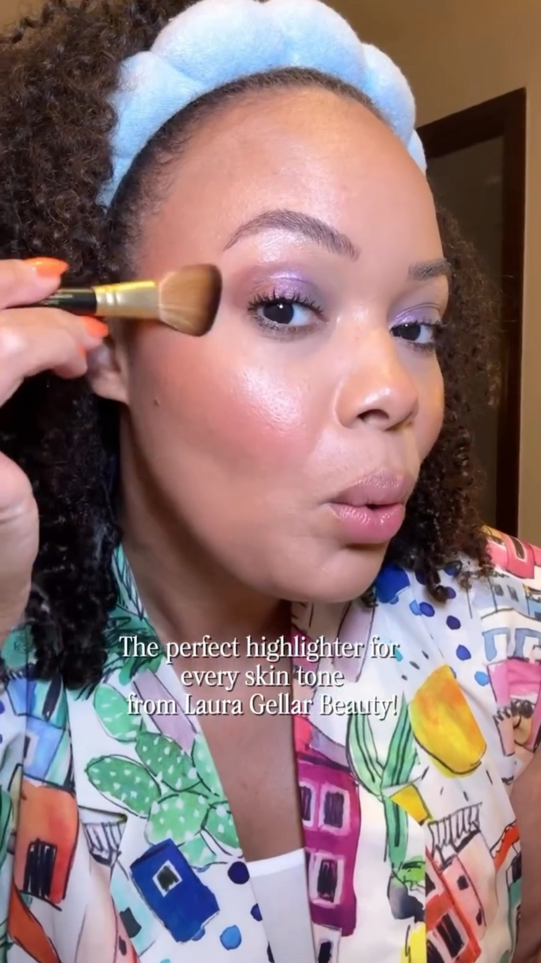 I can’t tell you how happy I am that the Baked Gelato Swirl Illuminator is BACK! How gorgeous is this glow!? 

Annnnnnddd guess who’s part of the @lauragellarbeauty Ambassador program?! So grateful to the Laura Gellar team for choosing me! #jessicasbeautyblog_  #LauraGellerBeauty #LauraGellerAmbassador #GellerGal

#LTKBeauty #LTKgrwm