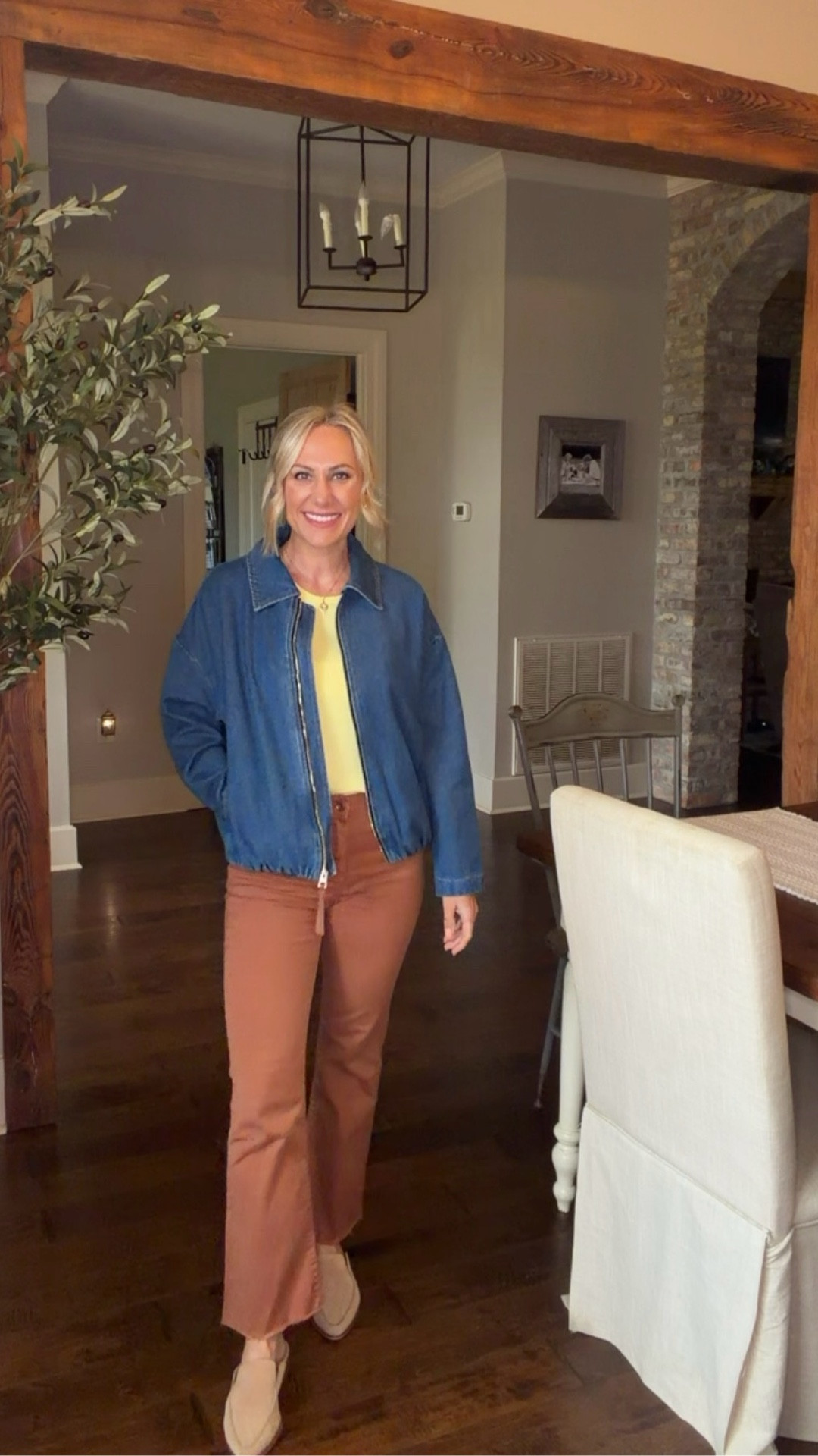 It’s that awkward in-between season where you don’t know if you need boots or sandals… or both in the same day. 🙃

#EverydayCasual #LTKAmazon #HOCSpring #TransitionOutfit 

#LTKootd #LTKSeasonal #LTKOver40