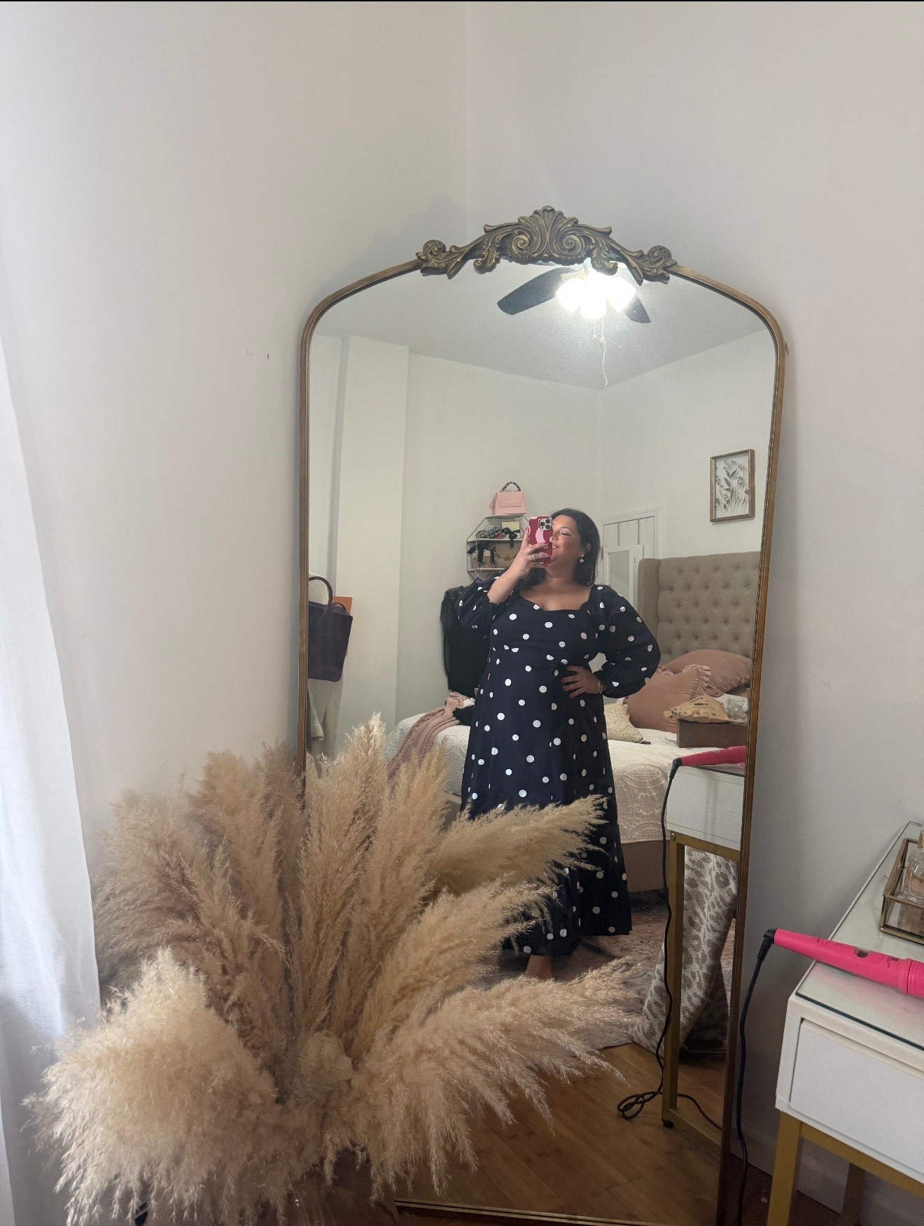 I saw this on Walmart site and I RAN to Walmart to try it on! Ended up sizing up but getting it online! Gorgeous dress 🩷🩷💙