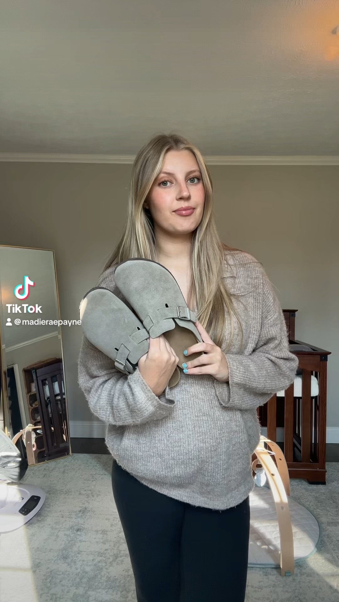 Clogs for fall 🤎🍁🎃

Autumn fits | fall fits | women’s fall fashion | Birkenstock dupe 

#LTKVideo #LTKFindsUnder50 #LTKStyleTip