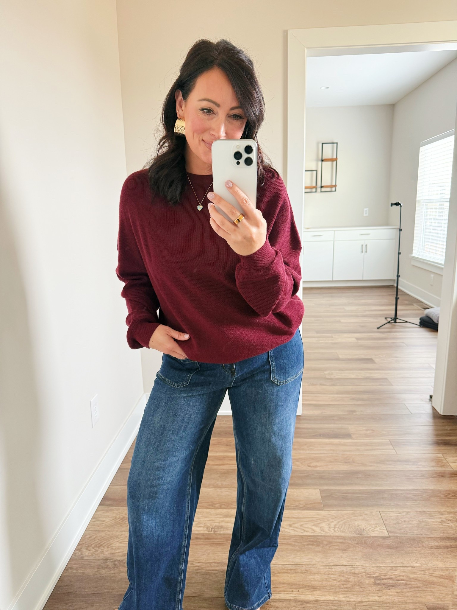 AMAZON FINDS 
• medium sweater - runs oversized 
• medium pants 


#LTKMidsize #LTKgrwm #LTKPetite