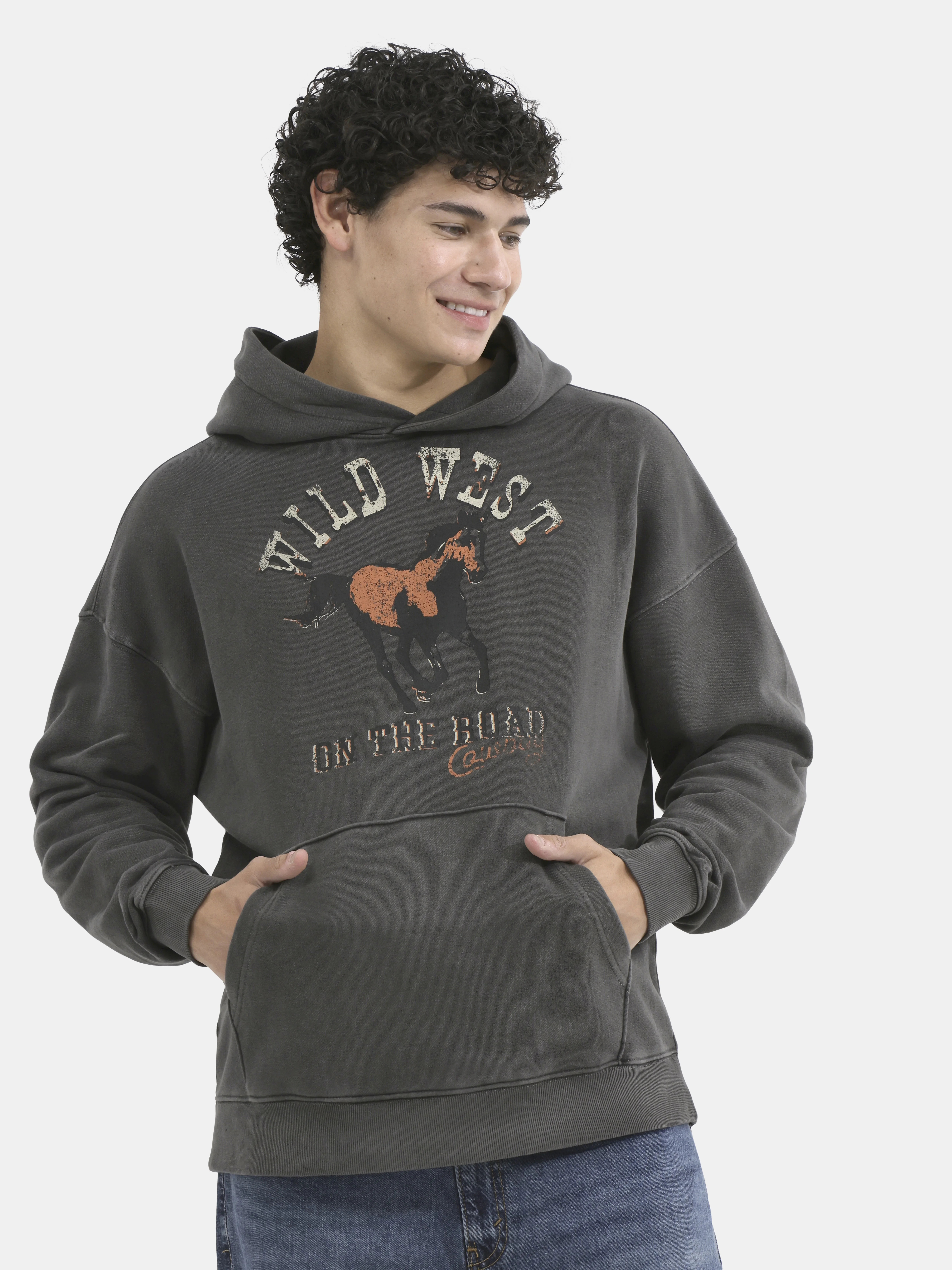 No Boundaries All Gender Oversized Graphic Hoodie with Long Sleeves, Men's and Big Men’s | Walmart (US)