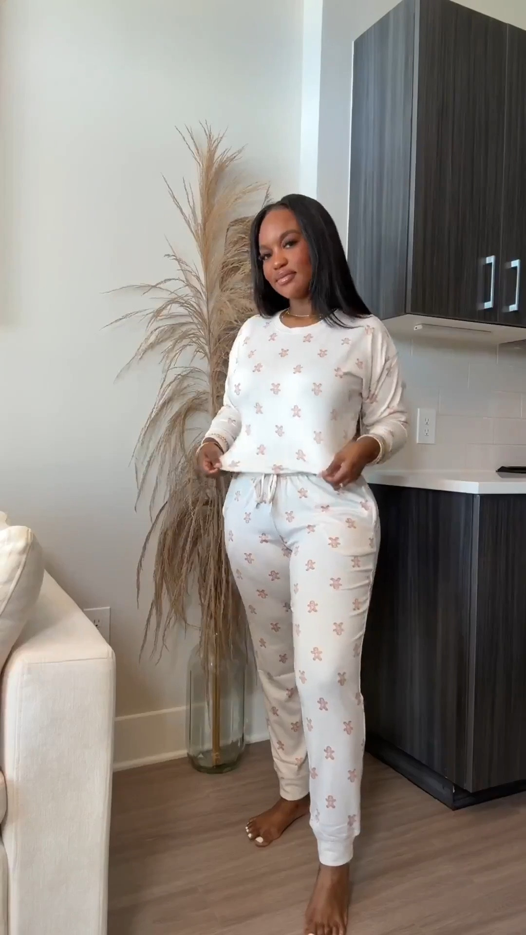 Cozy, cute, and under $40! 🎁 These Walmart holiday finds feel way more expensive than they are buttery soft lounge sets + the perfect fleece hoodie for gifting or staying in style.

I’m wearing a size M in all 🎀 
The Santa mugs are not online just yet !!

Follow my LTK @HeyItsTyHill on the @shop.LTK app to view this post and get my exclusive app-only content!

#liketkit #LTKGiftGuide #LTKSeasonal #LTKFindsUnder50

