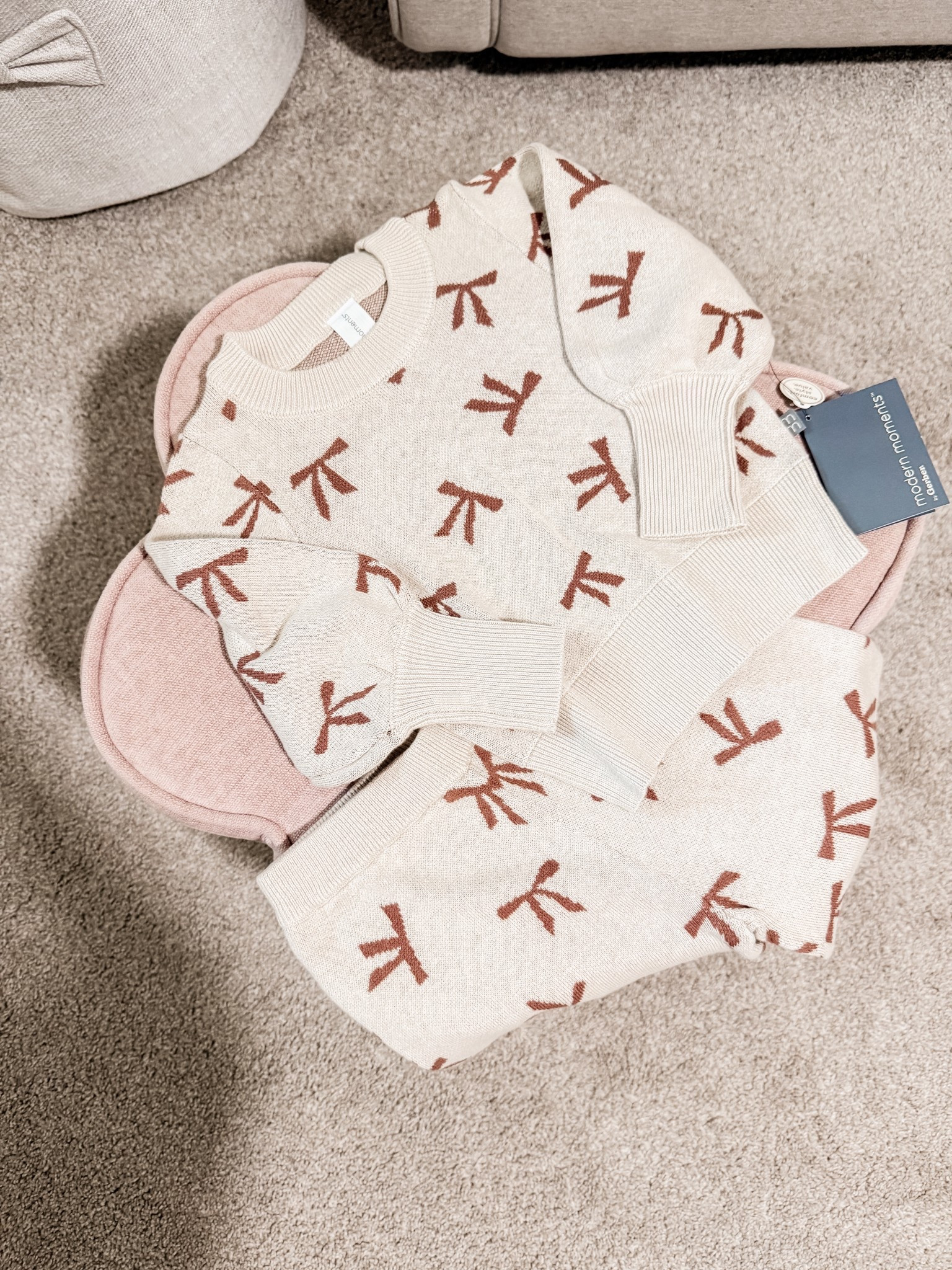 Baby girl bow sweater outfit! 

Walmart baby girl finds, Walmart toddler girl clothes, fall toddler girl finds

#LTKKids #LTKStyleTip #LTKSaleAlert