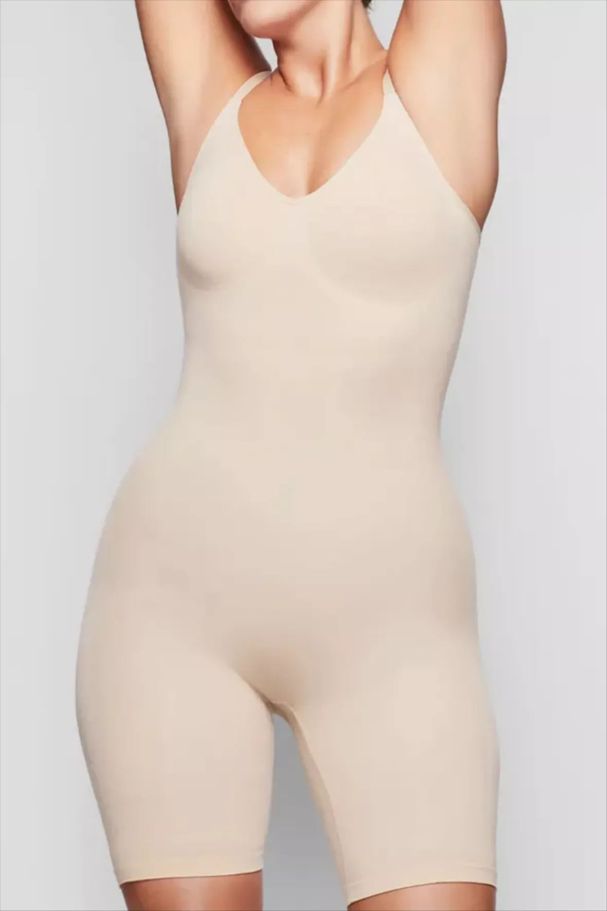 SKIMS Seamless Sculpt Low Back Mid Thigh Bodysuit