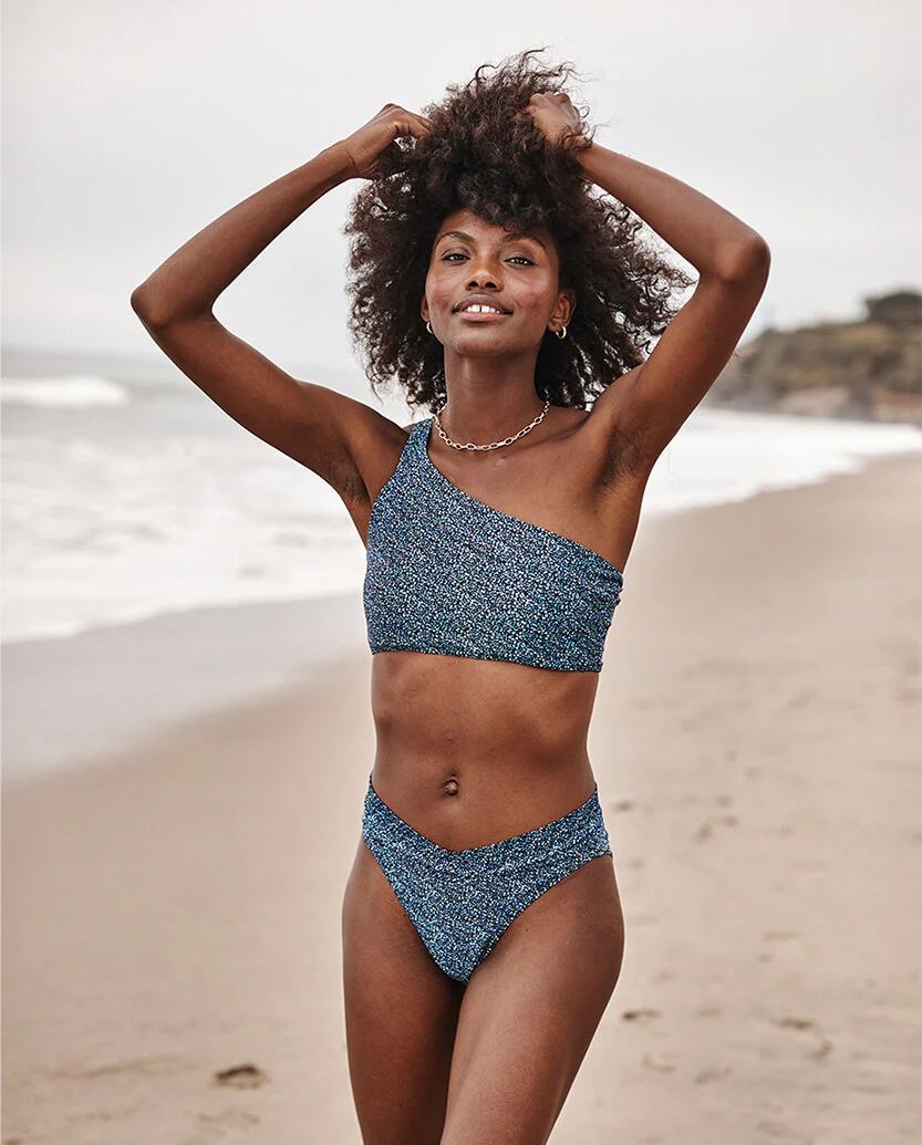 The Sidestroke Bikini Top 
            | 
              
              
                $50
     ... | SummerSalt