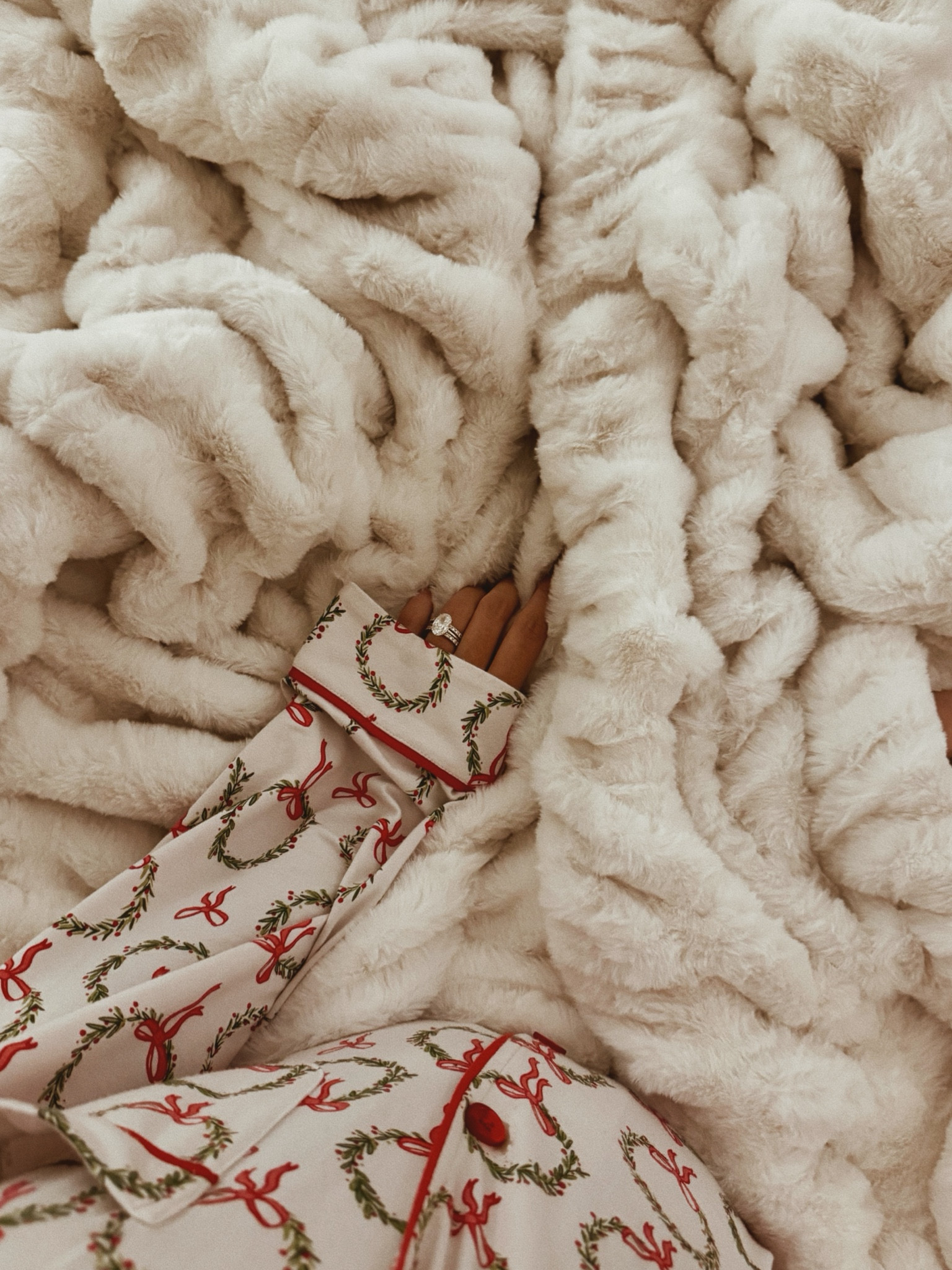 having the coziest christmas♥️

#LTKHoliday #LTKGiftGuide #LTKCyberWeek