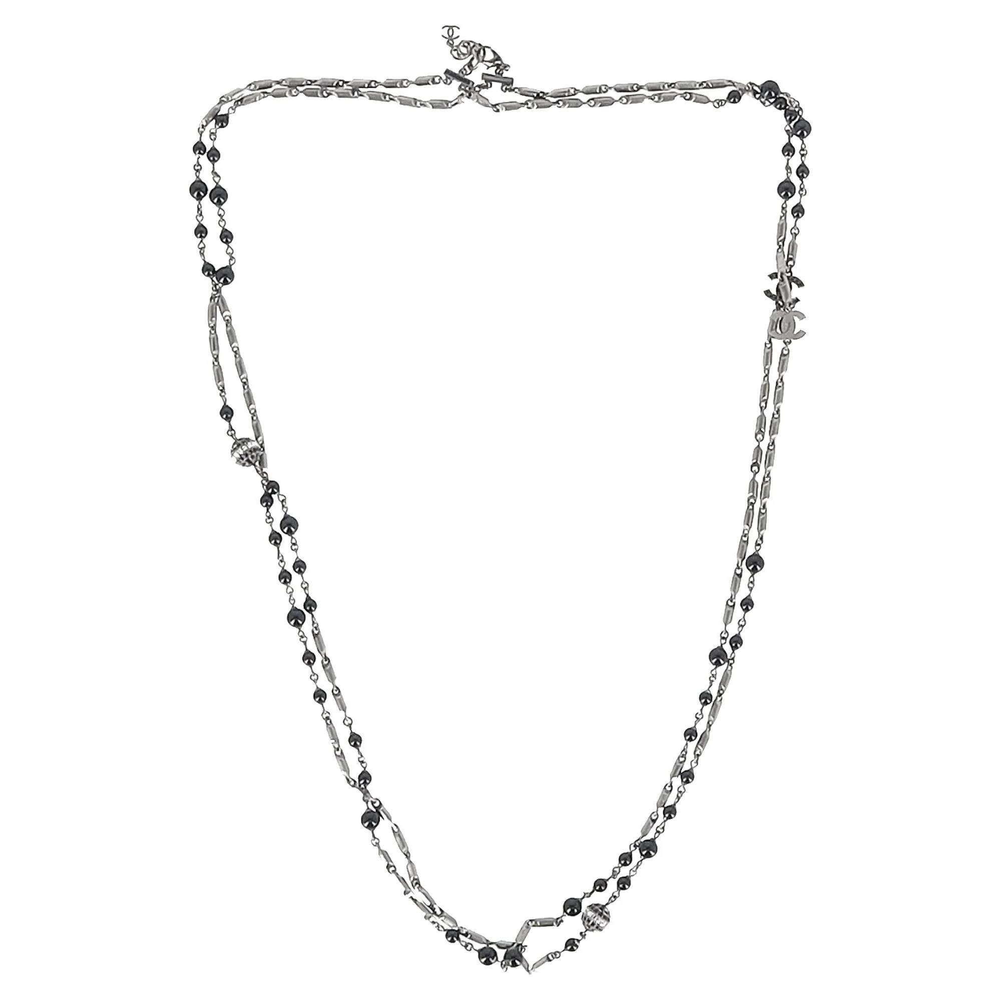 Chanel CC Chain-Link Necklace in Silver Metal | Shop Simon
