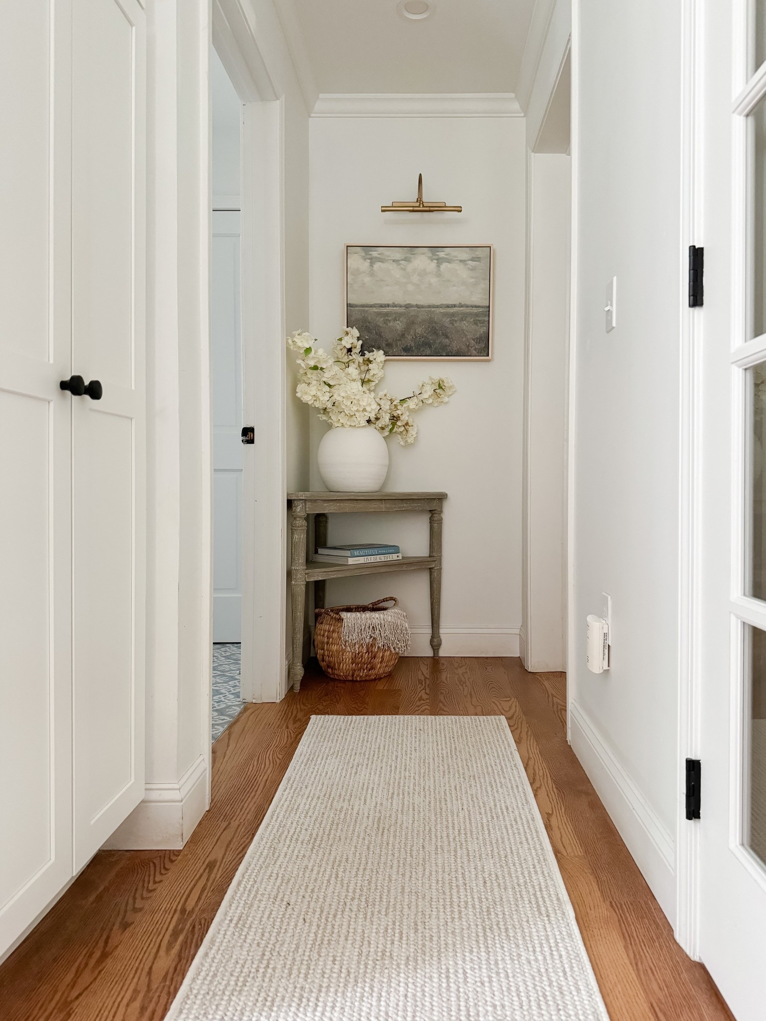 Neutral Home Decor

Coastal home  Neutral home  Home styling  Home decor  Neutral decor  Styled hallway  Faux tree  Coastal decor  Spring decor  Spring home 

#LTKFindsUnder50 #LTKHome #LTKStyleTip