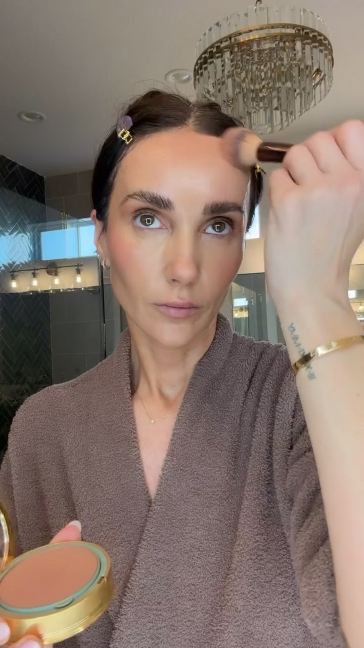 Shade 1 Gucci bronzer, gucci makeup, summer makeup, annabrstyle

#LTKOver40 #LTKBeauty