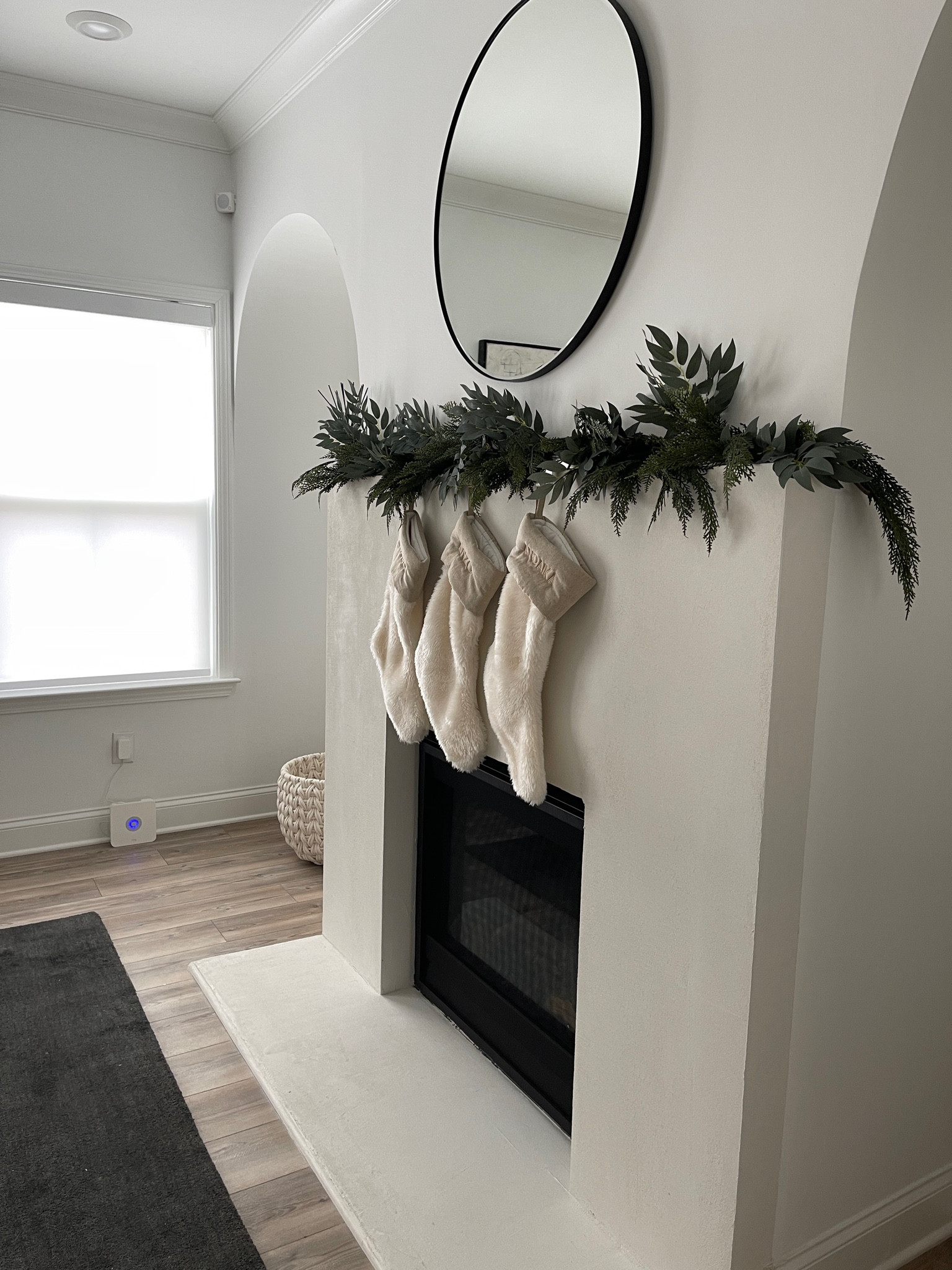 Christmas Garland. Holiday Decor. Christmas Decor. Home decor. 

#LTKSeasonal #LTKHoliday #LTKhome