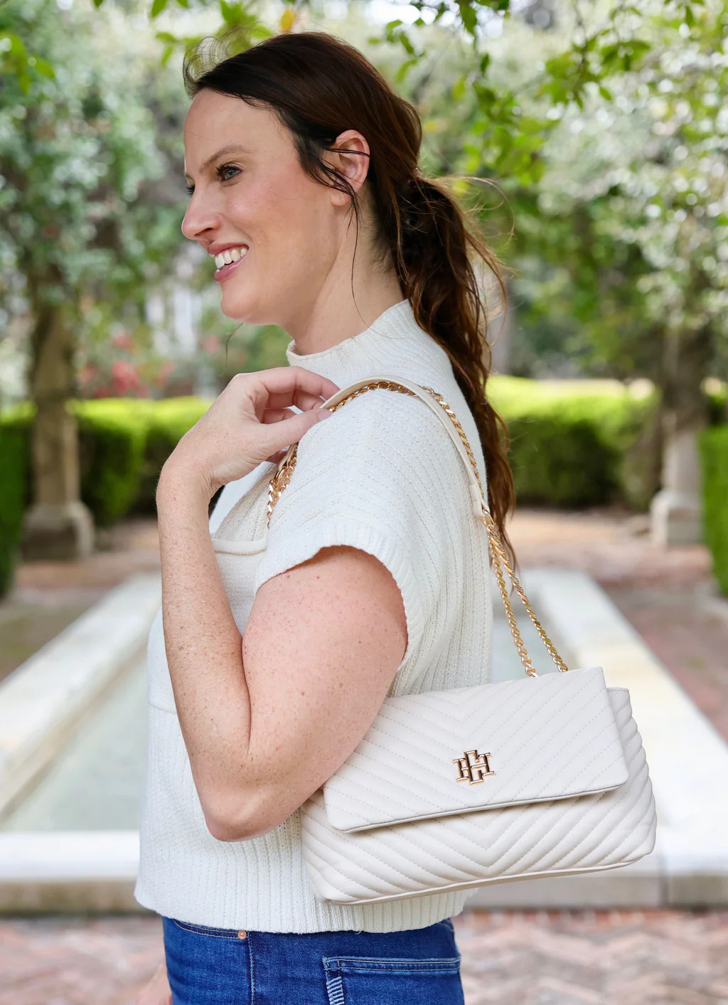 Leigh Quilted Crossbody CREAM | Caroline Hill