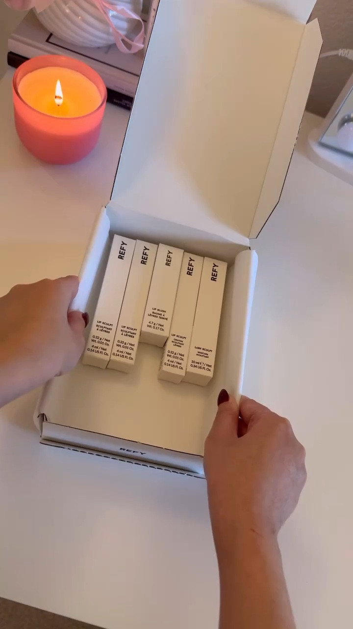 Refy Beauty Unboxing and Haul✨🤍 I’m in love @refybeauty 
.
.
.
#refy #refybeauty #asmrsound #asmrtapping #cleangirlaesthetic #cleangirlmakeup #softgirlera  #viralmakeup #longlashes #lipsculpt #falllipstick #lipcombo #asmrunboxing #newmakeup #sephorahaul #sephorausa #selfcareroutine #beautyhaul 
.
.
.
Tags- Refy Beauty, Refy Lip Sculpt, Red Lip, Fall Lip, Refy Mascara. Viral Mascara, Makeup Mist Haves, Refy, Cozy Girl Aesthetic