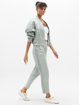 Brooklyn Mid Rise Ankle Pant | Athleta