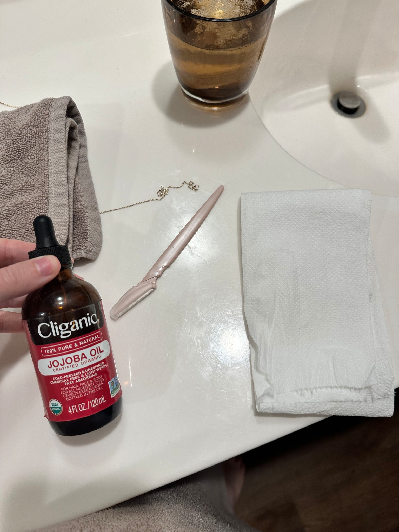 Dermaplaning at home

#LTKBeauty #LTKFindsUnder50 #LTKSaleAlert