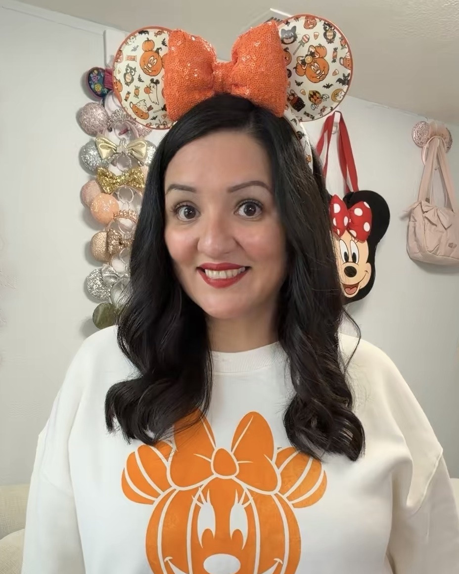 🎃🍂 I’m OBSESSED with this Minnie Mouse pumpkin sweatshirt from Old Navy! 🧡🎀 It’s the perfect cozy fall piece, and of course… it looks even better paired with Disney ears! 👀✨

But now I need your help choosing the perfect pair…

🎃 Mickey & Minnie Halloween ears
OR
🧡 Mickey Pumpkin Wreath ears

Which pair are you choosing with this sweatshirt?! 👂🏼✨

#DisneyStyle #DisneyHalloween #MinnieMouse #DisneyEars #OldNavyStyle

#LTKdayinmylife #LTKgrwm #LTKootd
