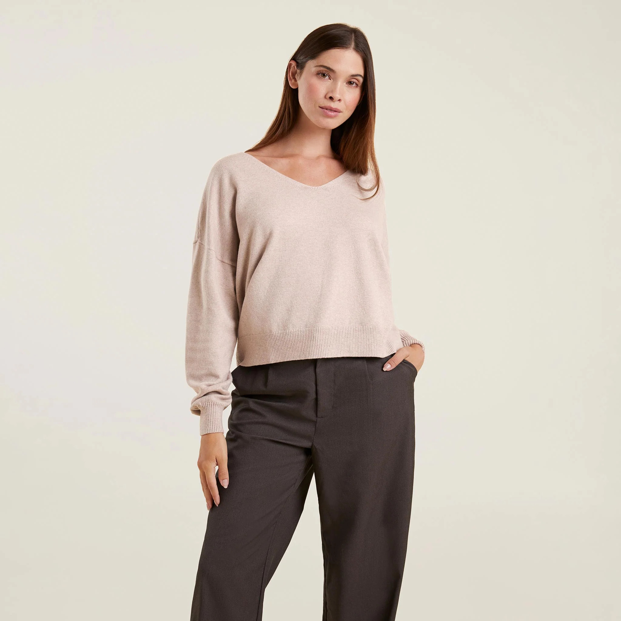Luxe Knit V-Neck Sweater | Doe - nuuds | nuuds