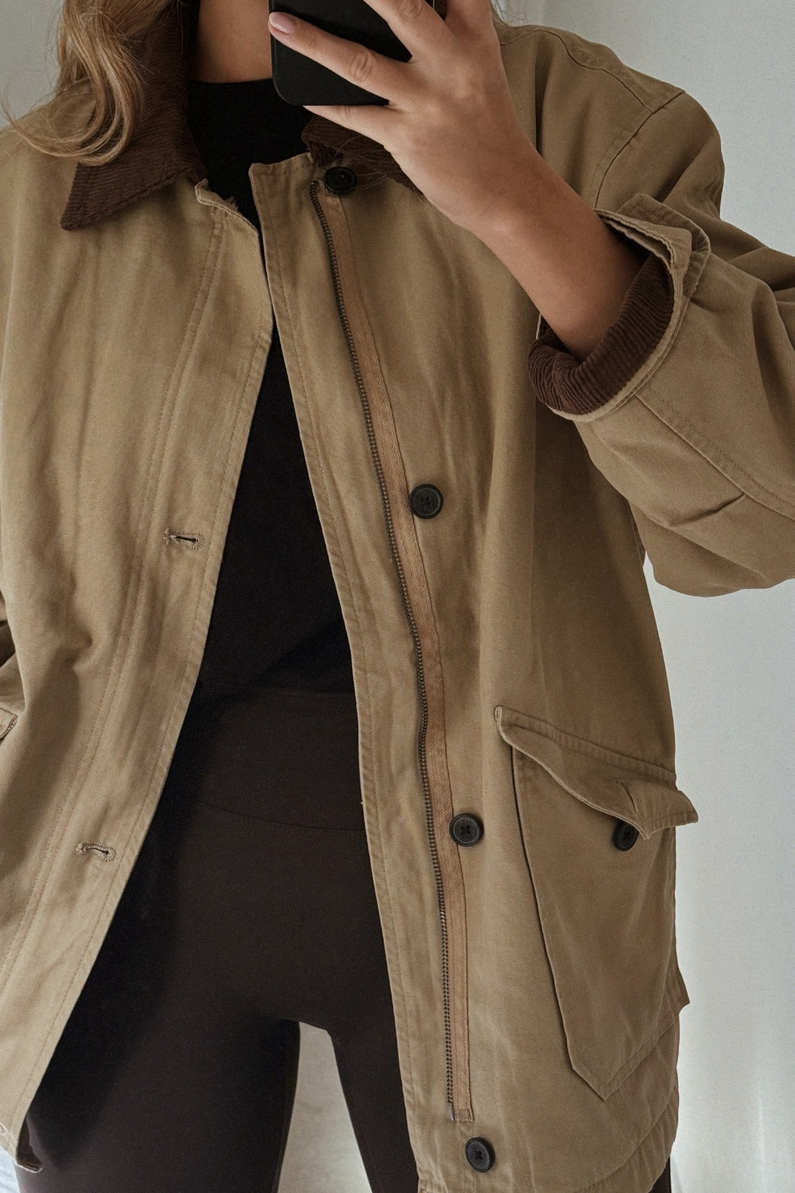 Weekend basics 🦦

Barn coat / canvas coat / autumn jacket / autumn style / basics / weekend style / autumn staples 



#LTKfindsunder50 #LTKSeasonal #LTKstyletip