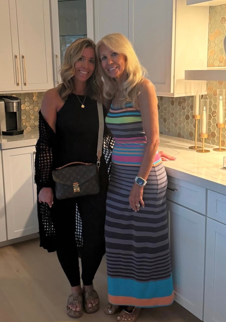 My go-to outfit on repeat lately 🤍
These leggings are hands down my FAVORITE — so flattering, comfy, and perfect for everyday wear. Paired with this black cardigan (I have it in multiple colors because it’s THAT good 🙌) and my go-to platform sandals to elevate the whole look.

Easy, effortless, and something I can throw on and feel put together every time ✨

#LTKStyle #EverydayOutfit #CasualChic #MomStyle #OnRepeat #WardrobeStaples #ComfyAndCute #OOTD #NeutralStyle #LTKFinds #AmazonStyle #EffortlessStyle #PlatformSandals #FallStyle #SpringStyle

#LTKgrwm #LTKootd #LTKSaleAlert