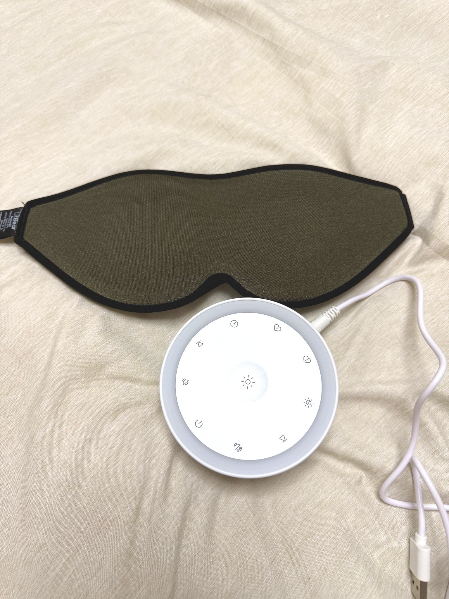 These two are ensuring amazing sleep at night!

#amazon #sleepmask #soundmachine #goodsleep

#LTKHome #LTKGiftGuide #LTKSaleAlert