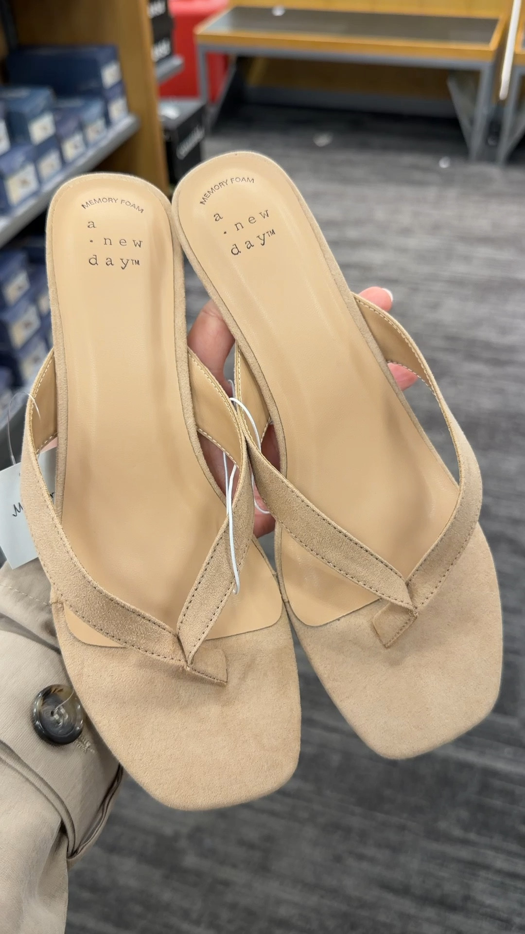 Went with my true size 8.5 love them 😍 on sale! 