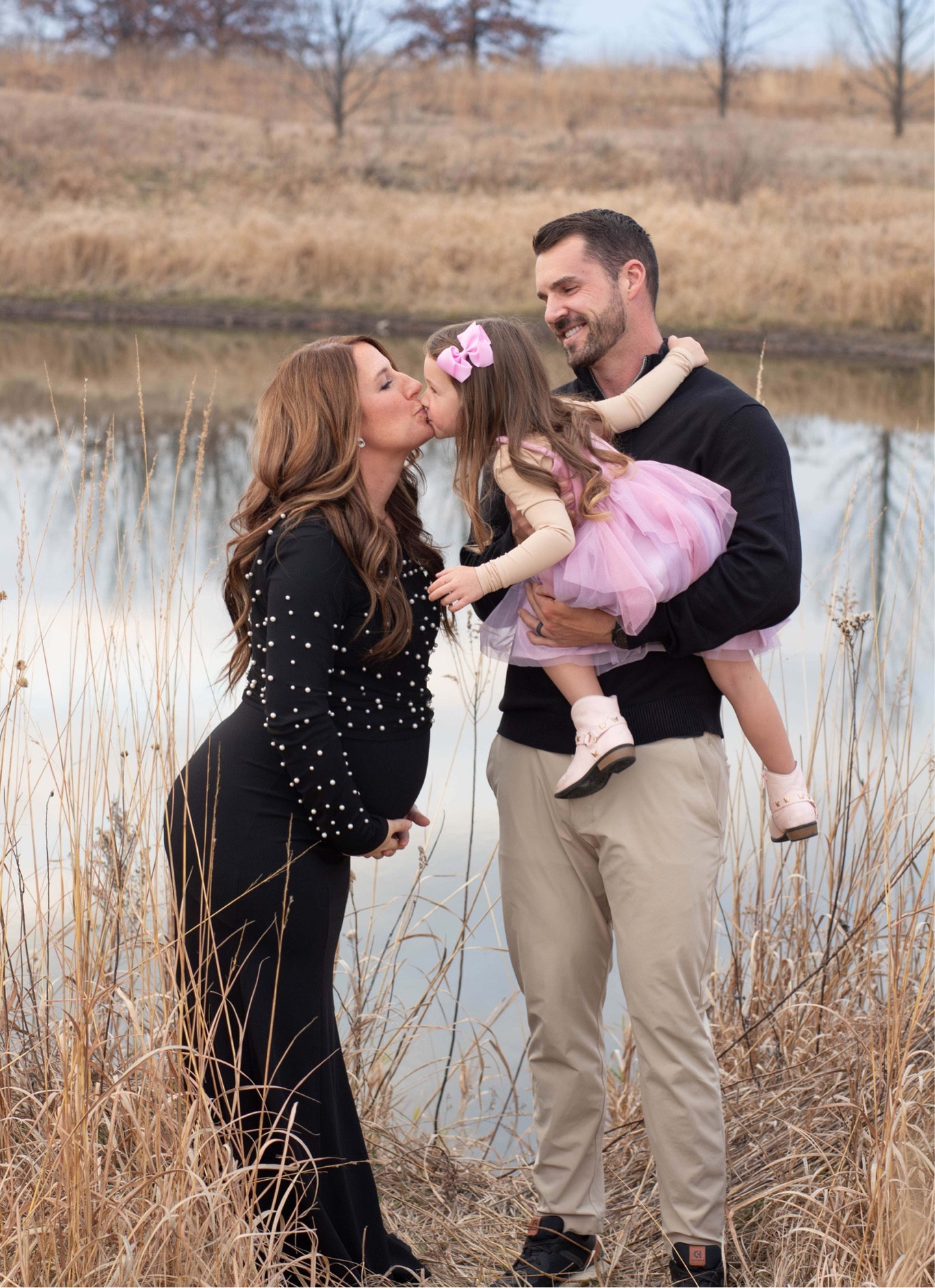 Winter family photos 
Maternity photos
Christmas photos

#LTKHoliday #LTKFamily #LTKBump