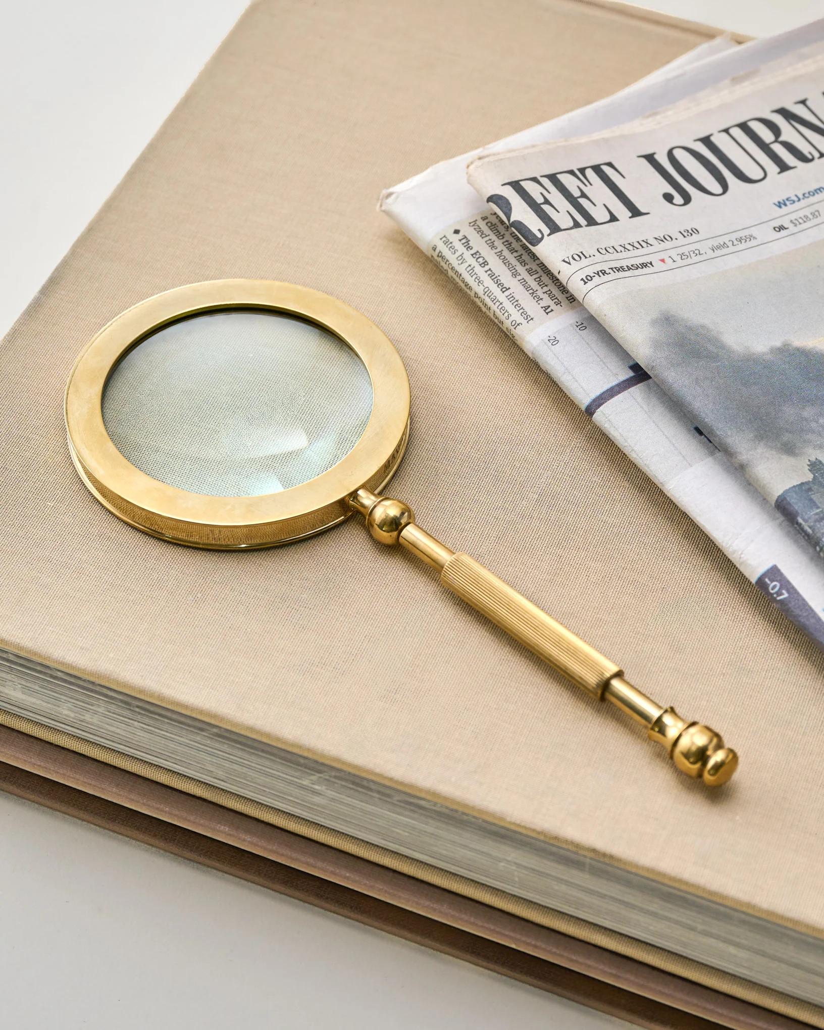 Solid Brass Ribbed Handle Magnifying Glass | Magnolia